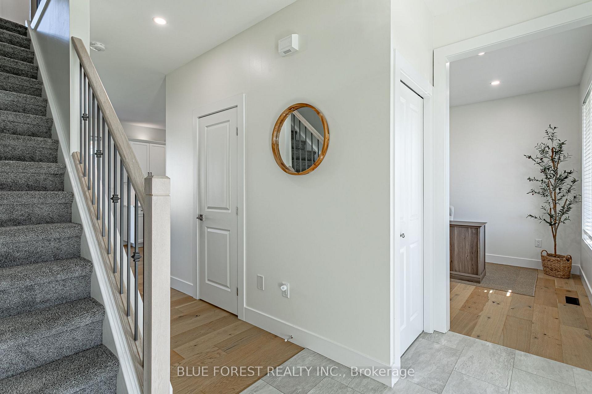 Photo 8 of 106 Spencer Avenue, Lucan Biddulph, Lucan — HOMEH