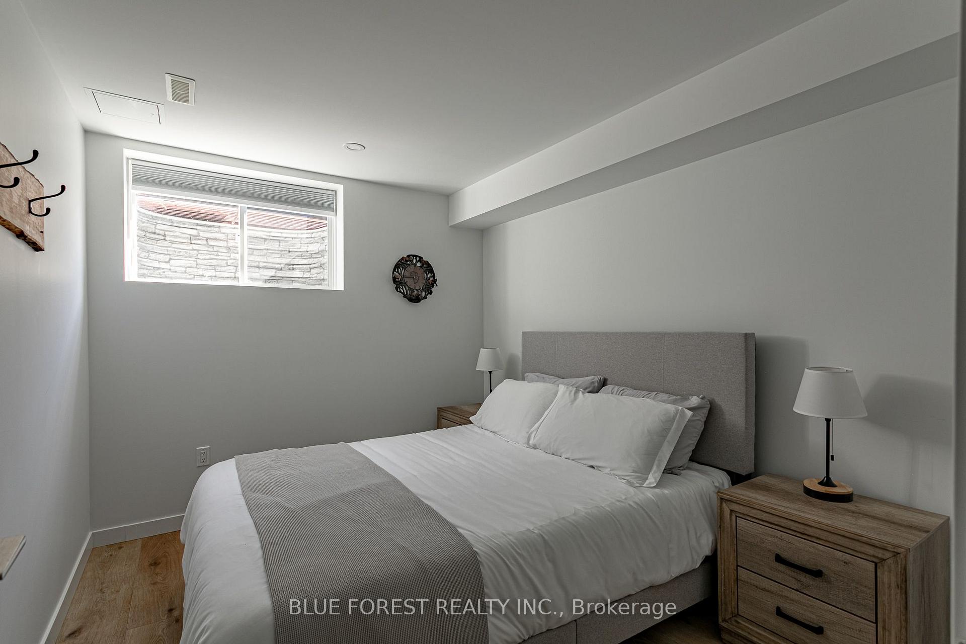 Photo 37 of 106 Spencer Avenue, Lucan Biddulph, Lucan — HOMEH