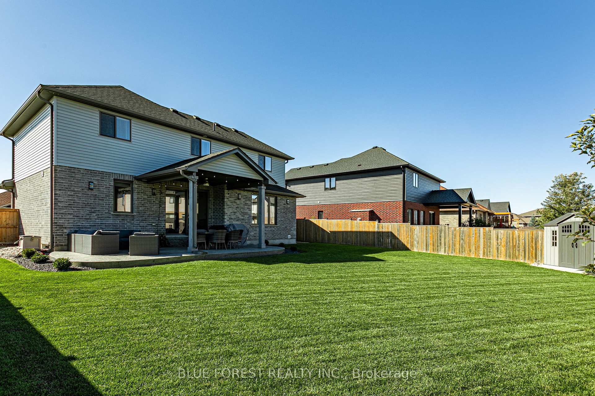 Photo 40 of 106 Spencer Avenue, Lucan Biddulph, Lucan — HOMEH