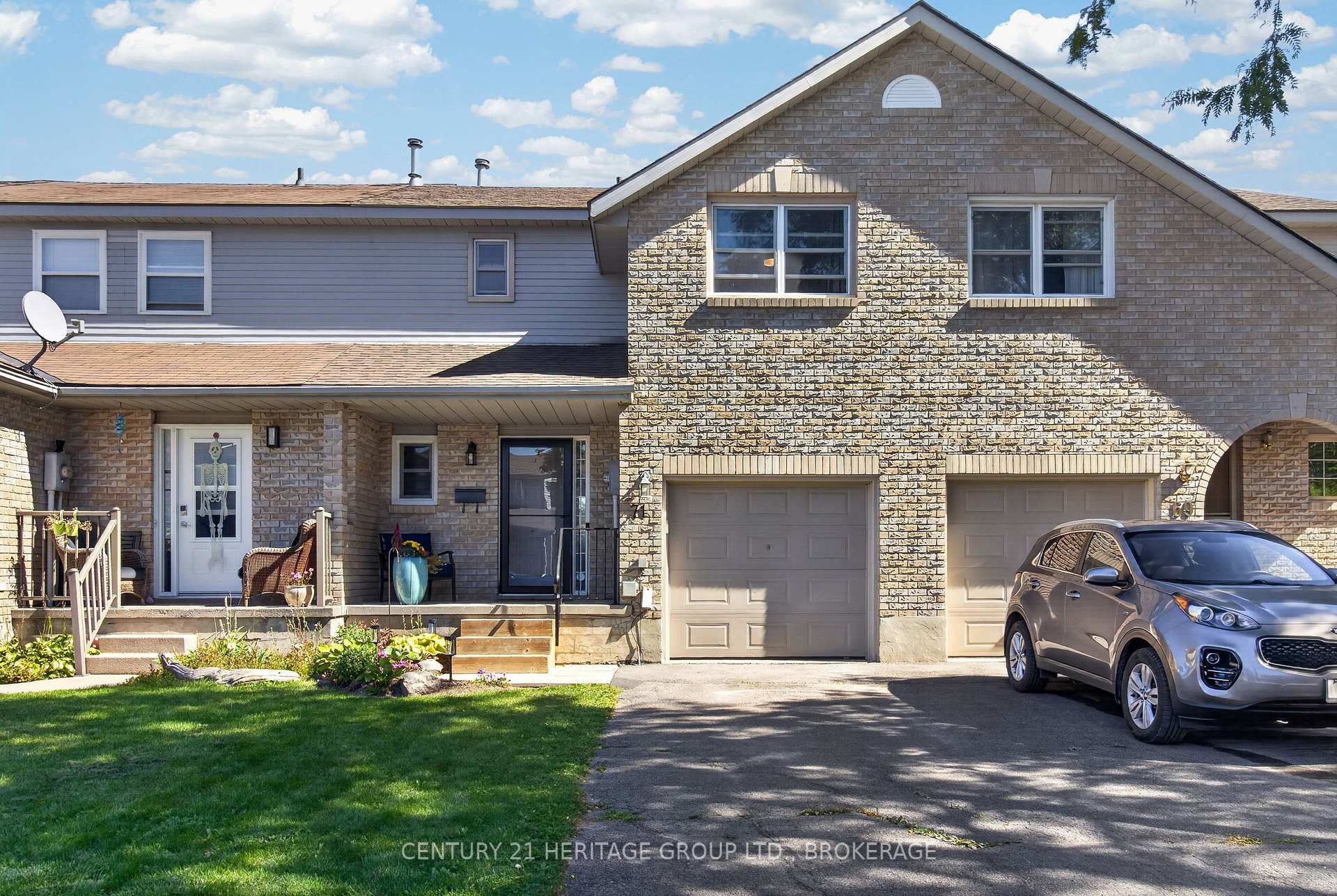 Photo of 71 Rose Abbey Drive