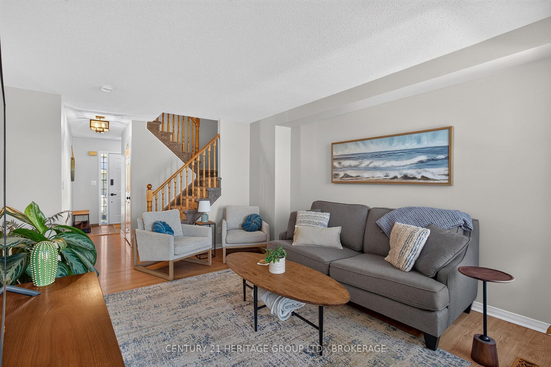 Photo 8 of 71 Rose Abbey Drive, Kingston, Kingston East (Incl Barret Crt) — HOMEH