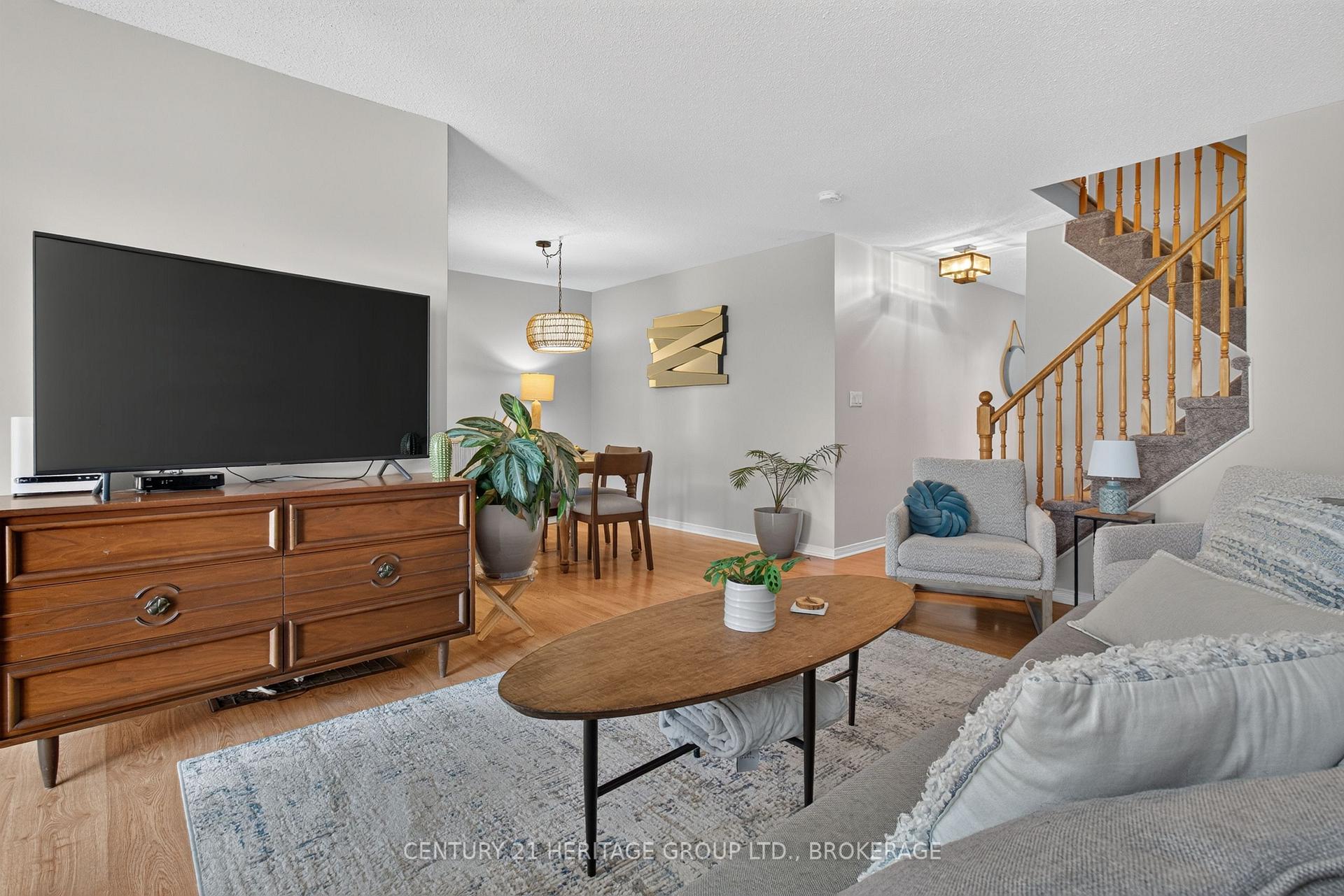 Photo 9 of 71 Rose Abbey Drive, Kingston, Kingston East (Incl Barret Crt) — HOMEH