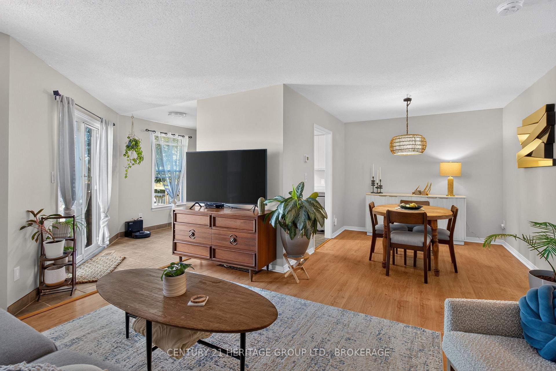 Photo 10 of 71 Rose Abbey Drive, Kingston, Kingston East (Incl Barret Crt) — HOMEH