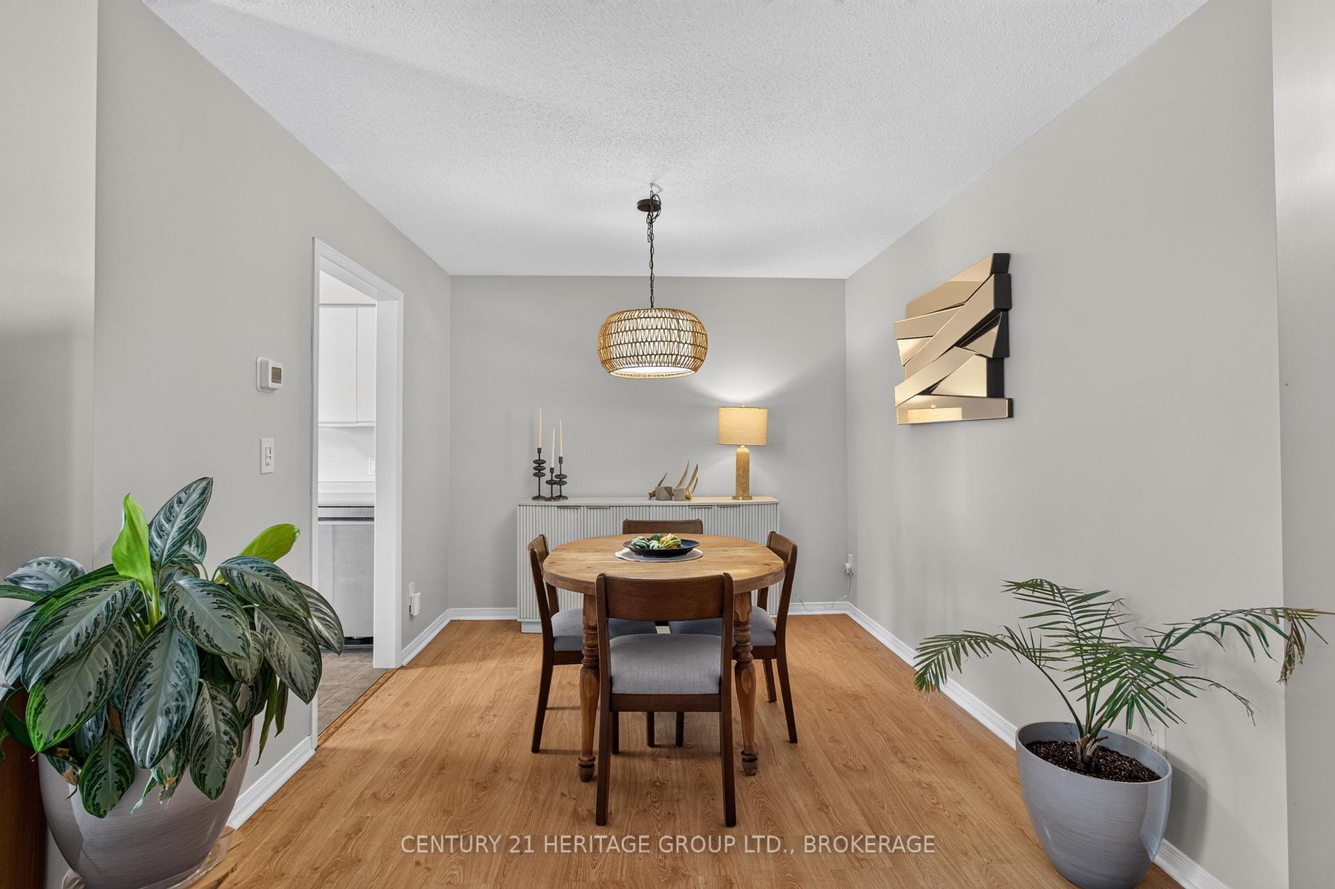 Photo 11 of 71 Rose Abbey Drive, Kingston, Kingston East (Incl Barret Crt) — HOMEH