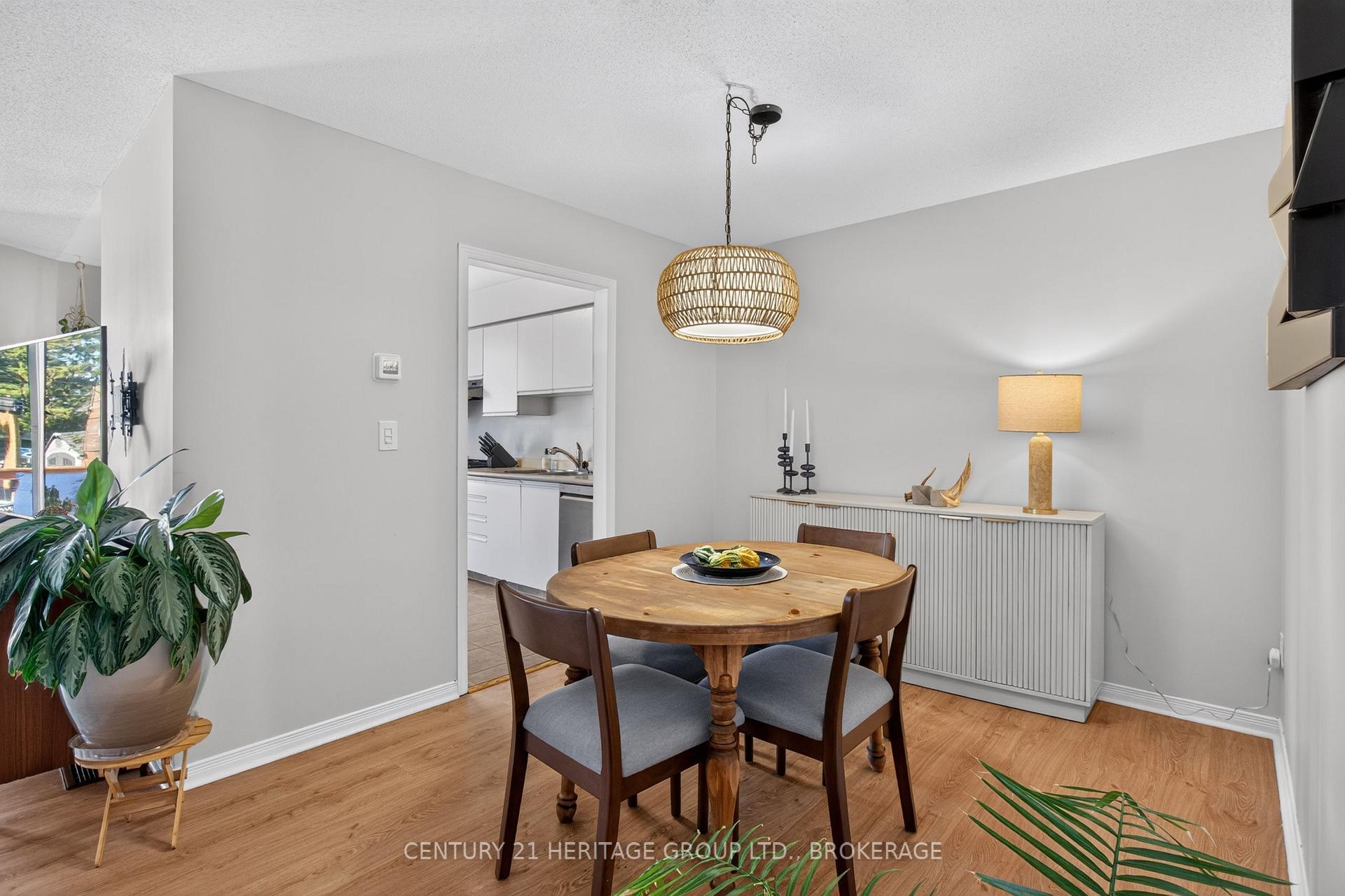 Photo 13 of 71 Rose Abbey Drive, Kingston, Kingston East (Incl Barret Crt) — HOMEH
