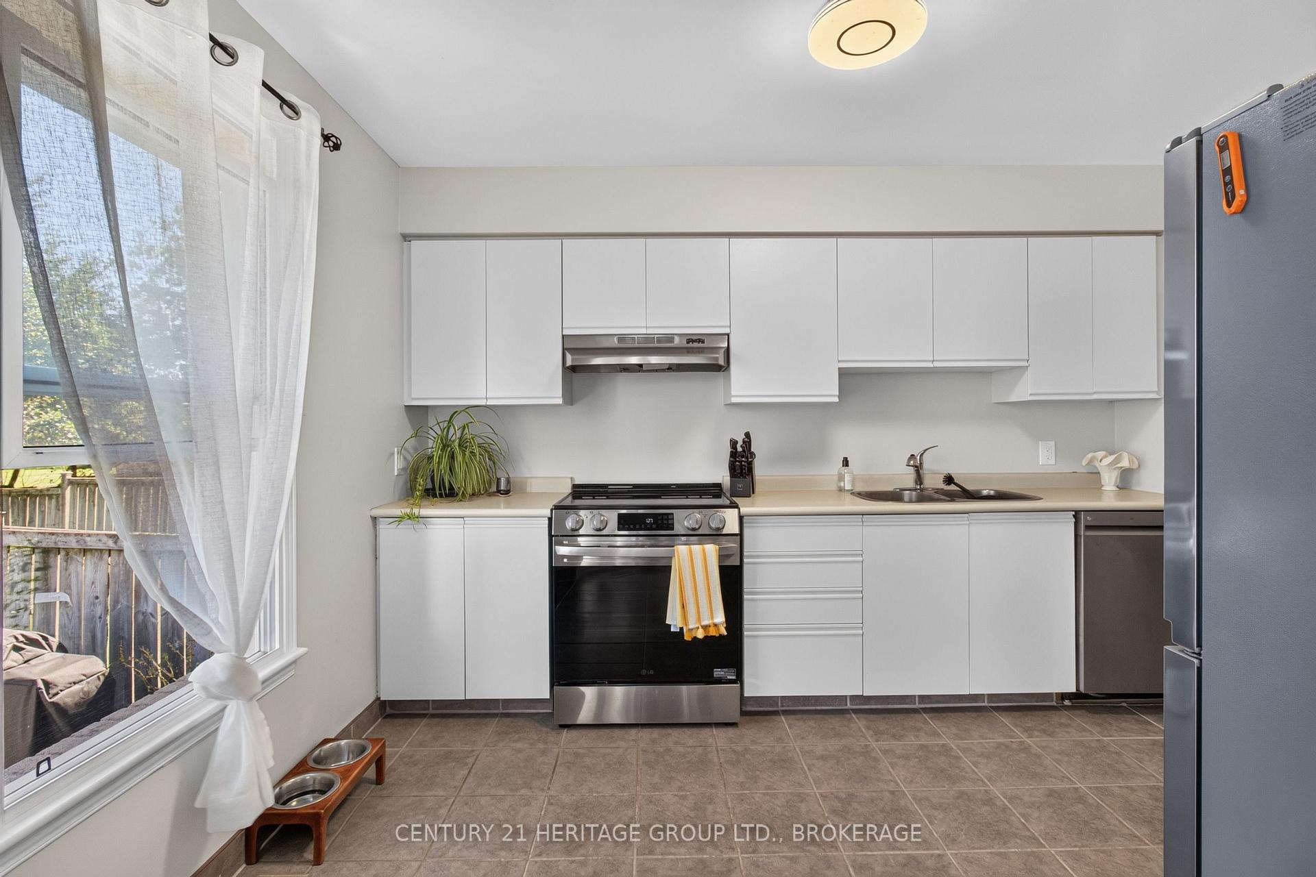 Photo 17 of 71 Rose Abbey Drive, Kingston, Kingston East (Incl Barret Crt) — HOMEH