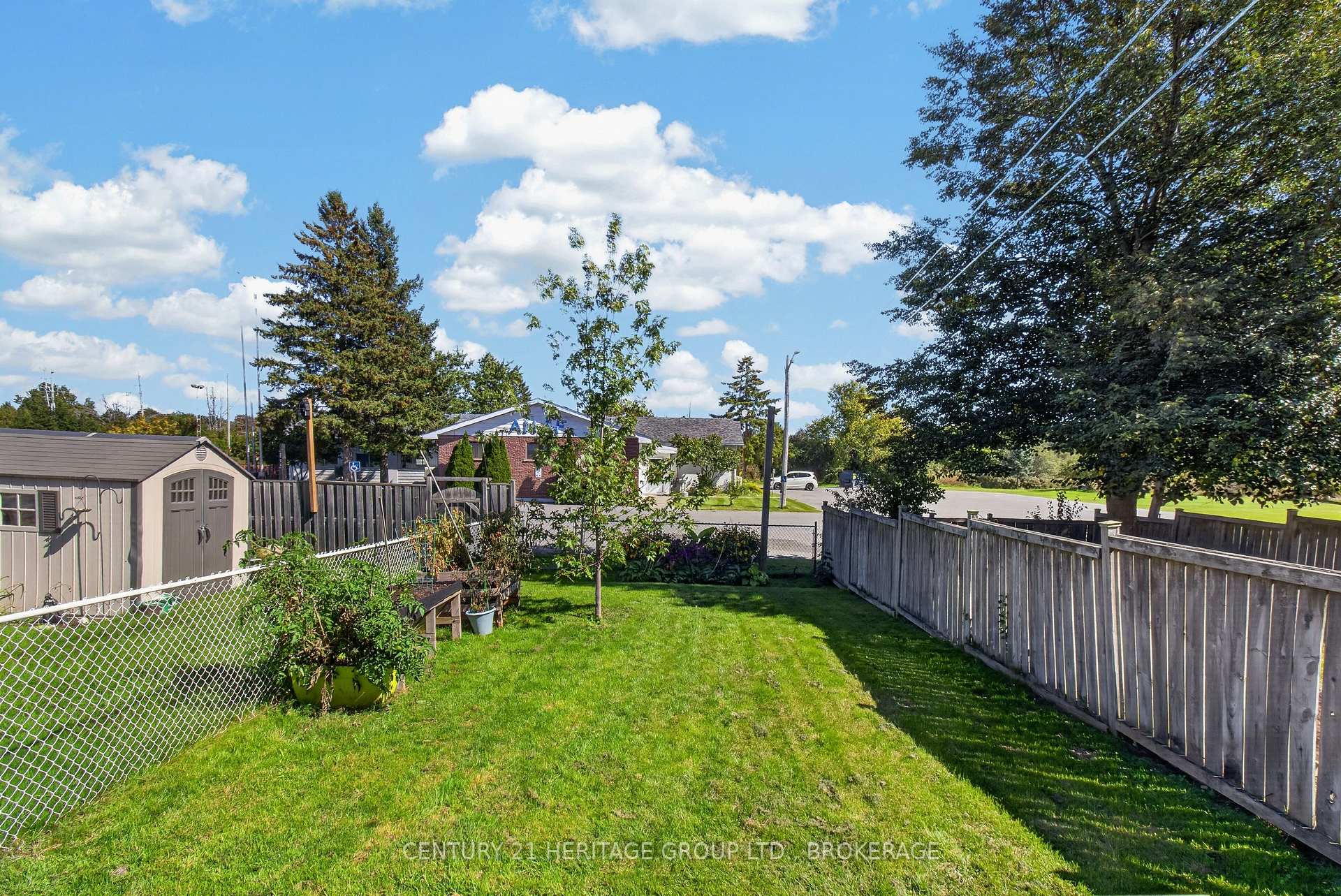 Photo 35 of 71 Rose Abbey Drive, Kingston, Kingston East (Incl Barret Crt) — HOMEH
