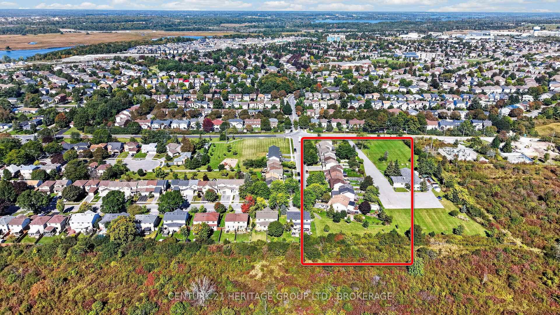 Photo 42 of 71 Rose Abbey Drive, Kingston, Kingston East (Incl Barret Crt) — HOMEH