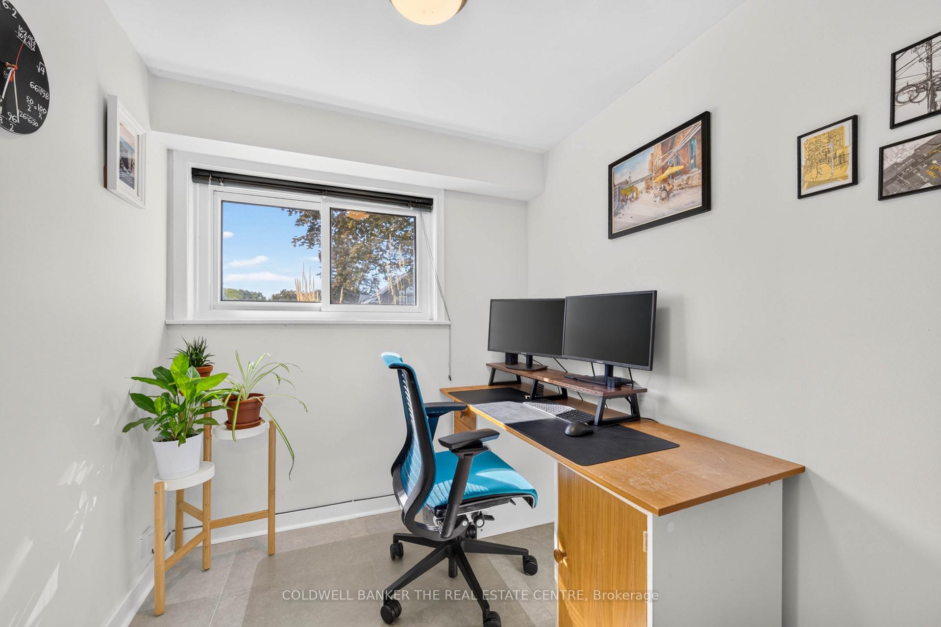 Photo 17 of 127 Roxborough Road, Newmarket, Gorham-College Manor — HOMEH
