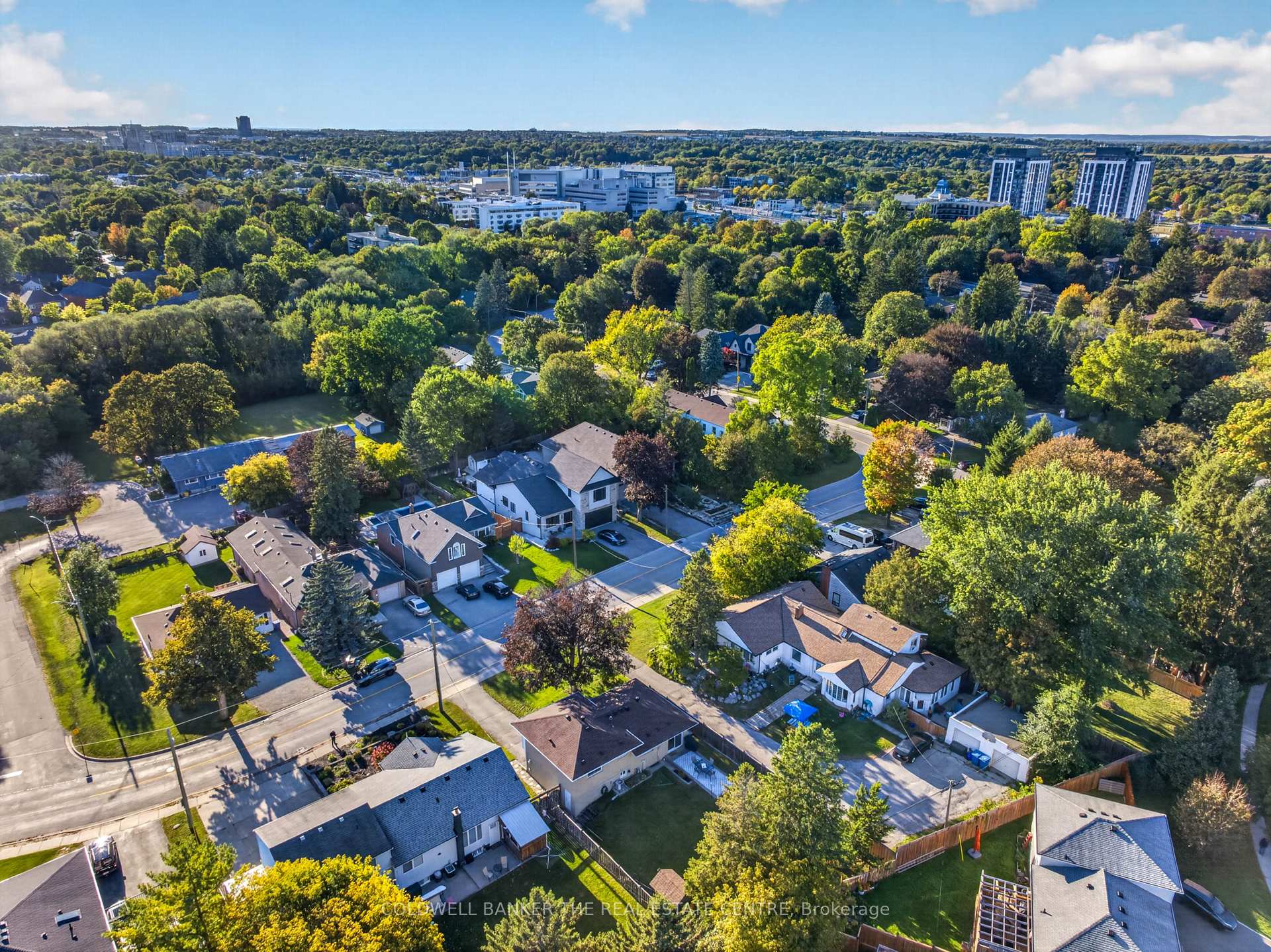 Photo 26 of 127 Roxborough Road, Newmarket, Gorham-College Manor — HOMEH