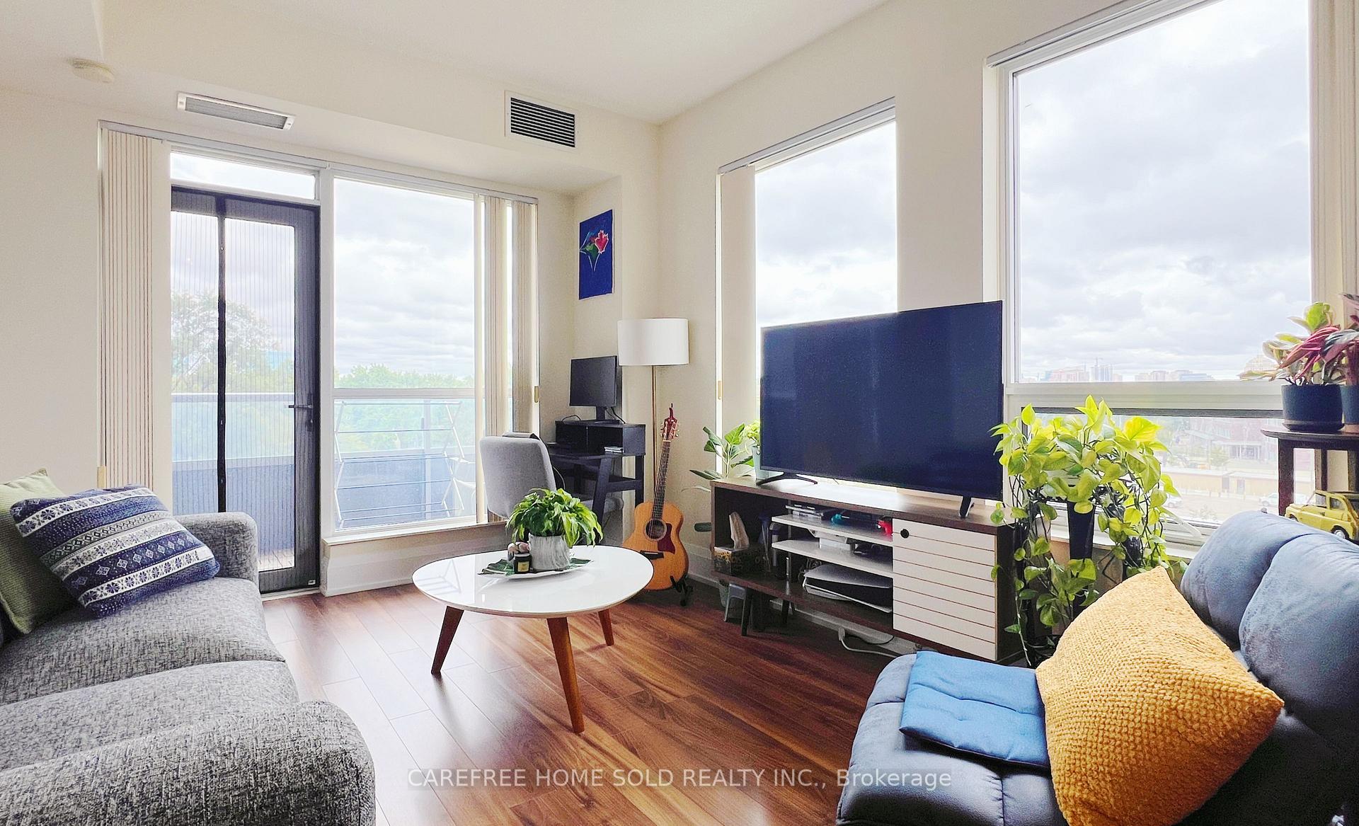 Photo of Unit 527, 120 Harrison Garden Boulevard