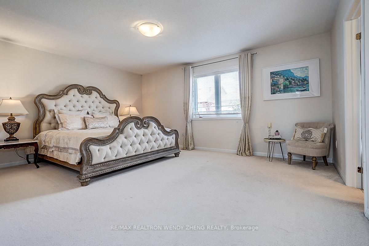 Photo 17 of 10 Collie Crescent, Whitchurch-Stouffville, Stouffville — HOMEH