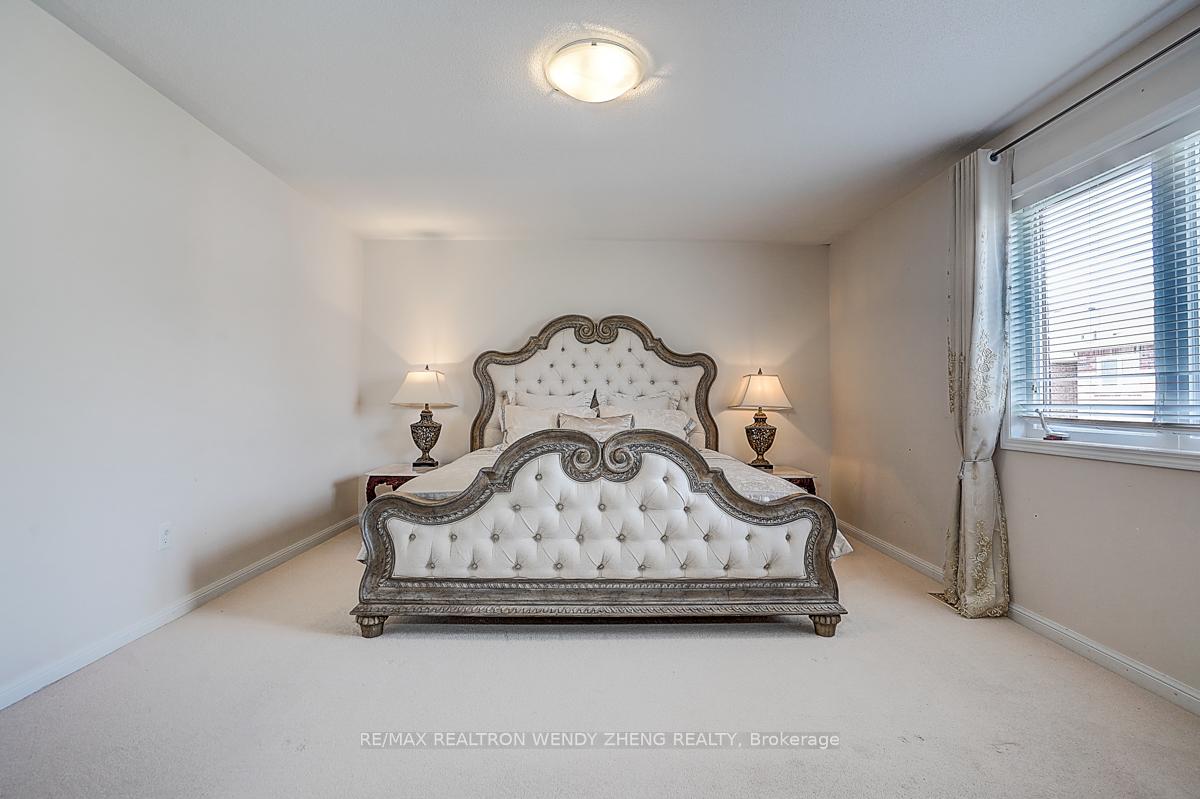 Photo 18 of 10 Collie Crescent, Whitchurch-Stouffville, Stouffville — HOMEH