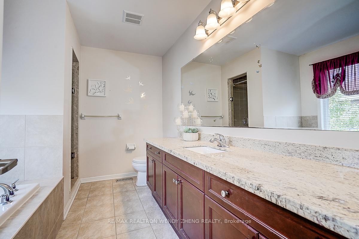 Photo 19 of 10 Collie Crescent, Whitchurch-Stouffville, Stouffville — HOMEH