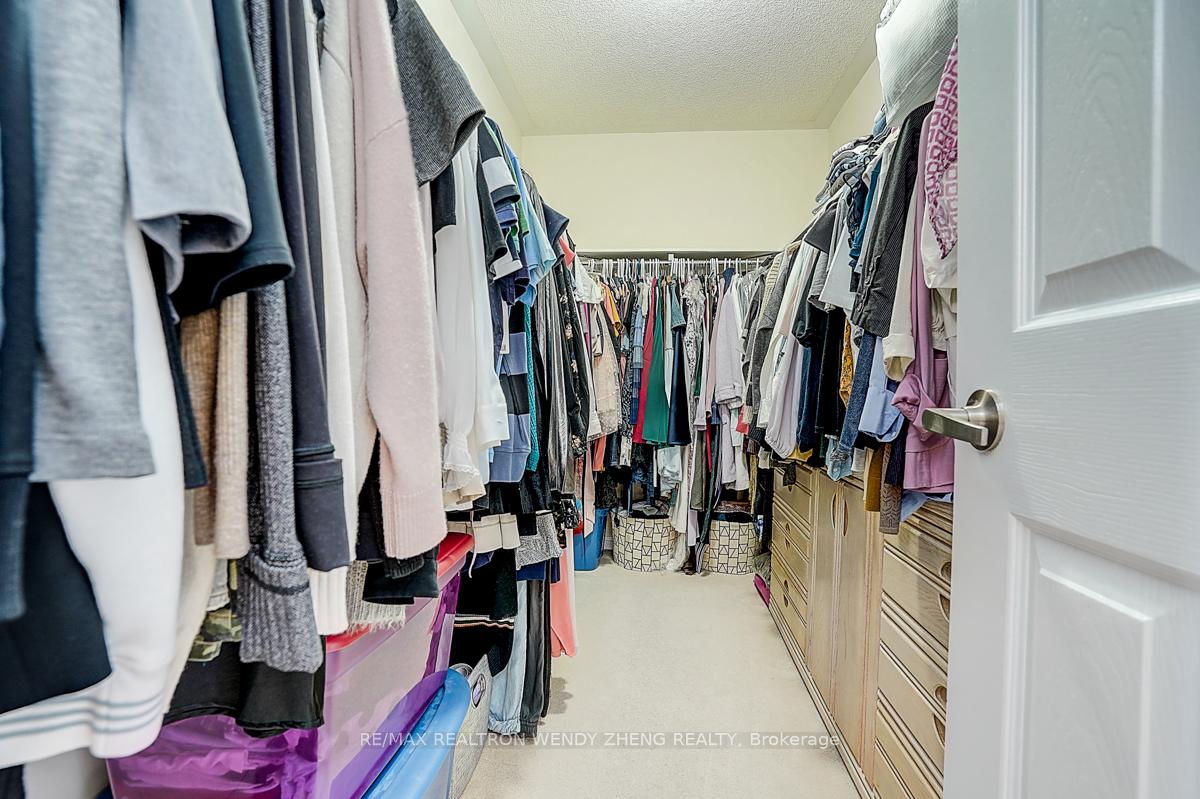 Photo 21 of 10 Collie Crescent, Whitchurch-Stouffville, Stouffville — HOMEH