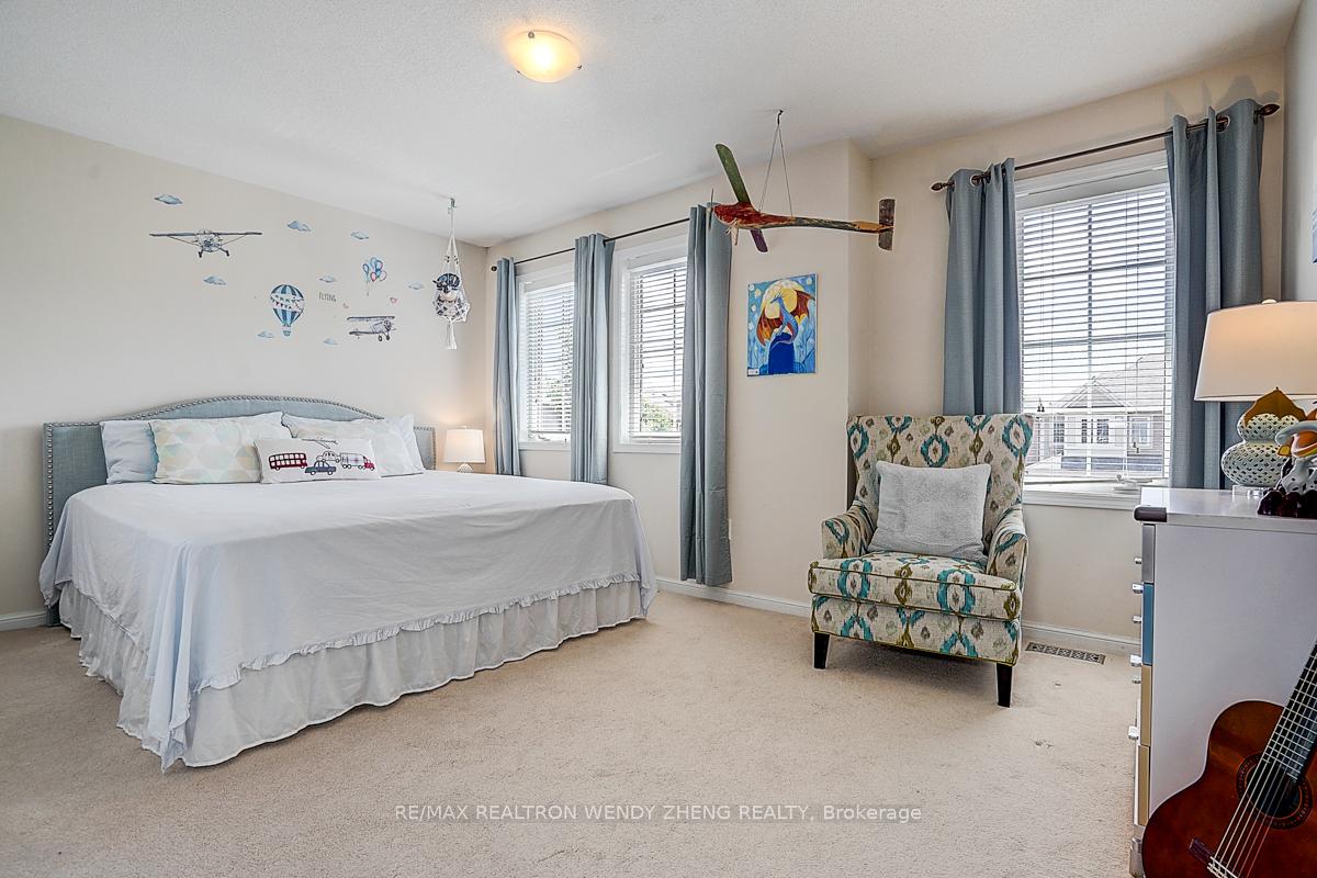 Photo 24 of 10 Collie Crescent, Whitchurch-Stouffville, Stouffville — HOMEH