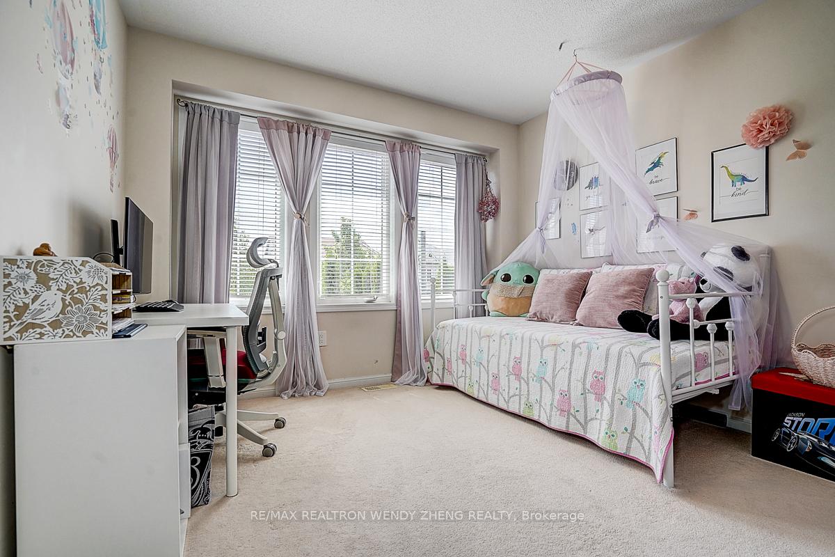 Photo 26 of 10 Collie Crescent, Whitchurch-Stouffville, Stouffville — HOMEH