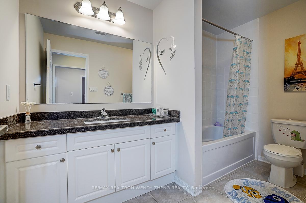 Photo 28 of 10 Collie Crescent, Whitchurch-Stouffville, Stouffville — HOMEH