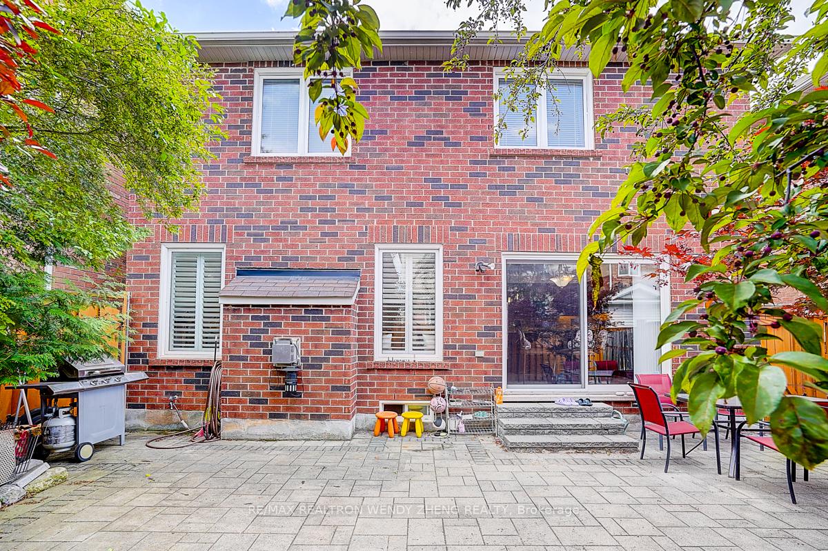 Photo 35 of 10 Collie Crescent, Whitchurch-Stouffville, Stouffville — HOMEH
