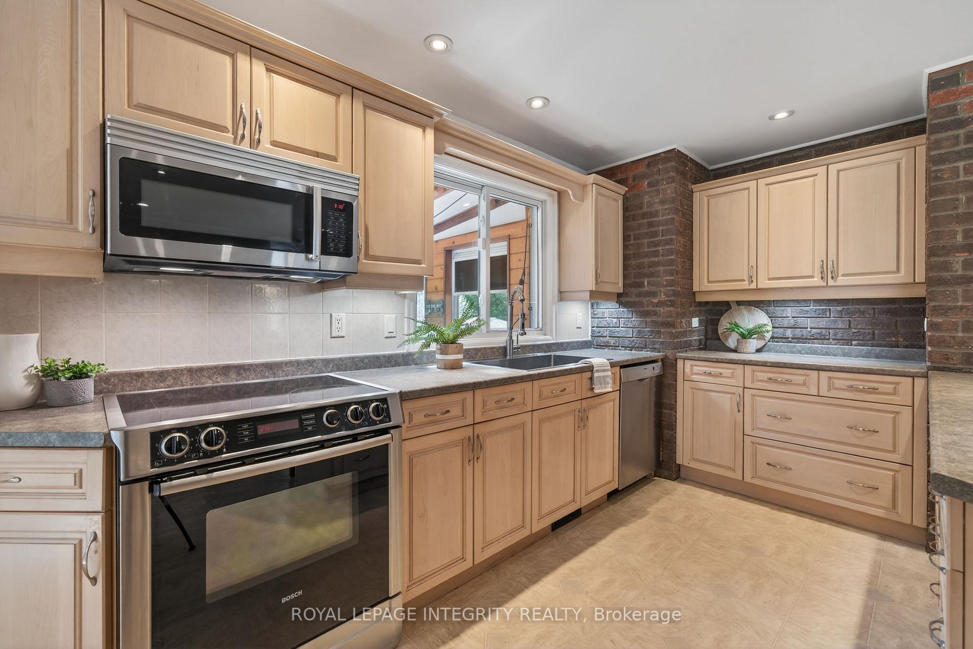 Photo 14 of 285 Fireside Drive, Ottawa, Constance Bay — HOMEH