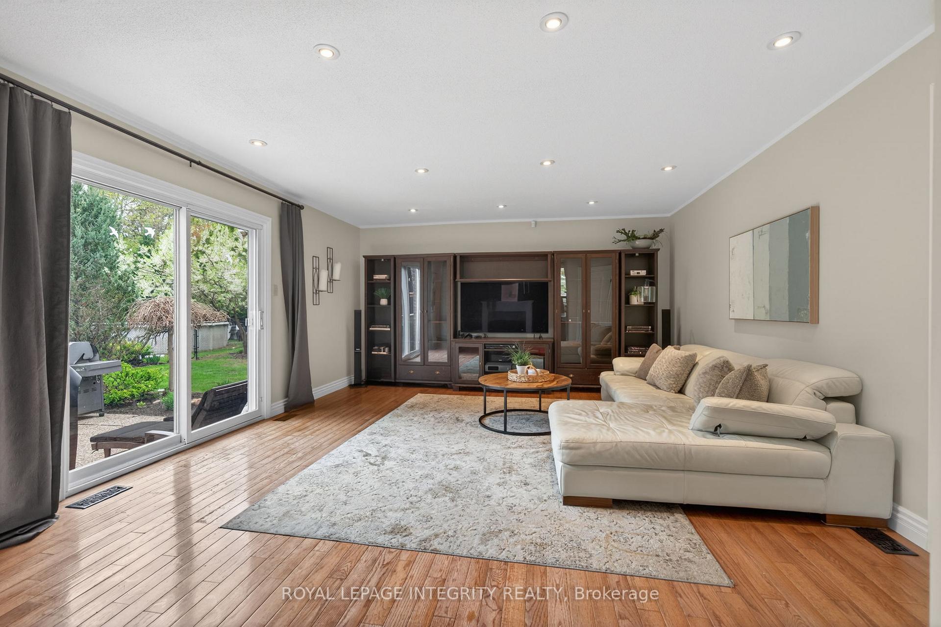 Photo 19 of 285 Fireside Drive, Ottawa, Constance Bay — HOMEH
