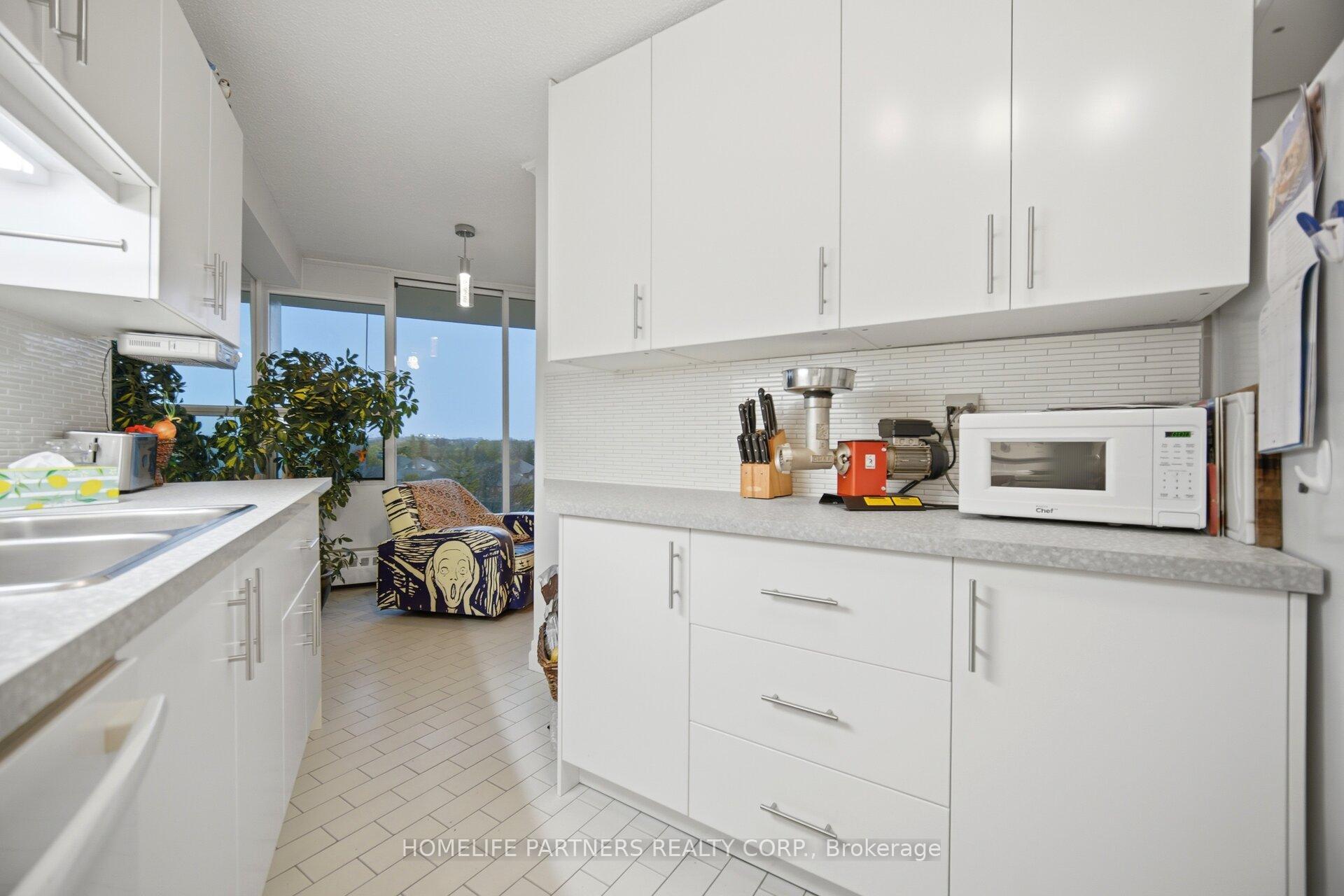 Photo 11 of Unit 903, 335 Mill Road, Etobicoke, Eringate-Centennial-West Deane — HOMEH