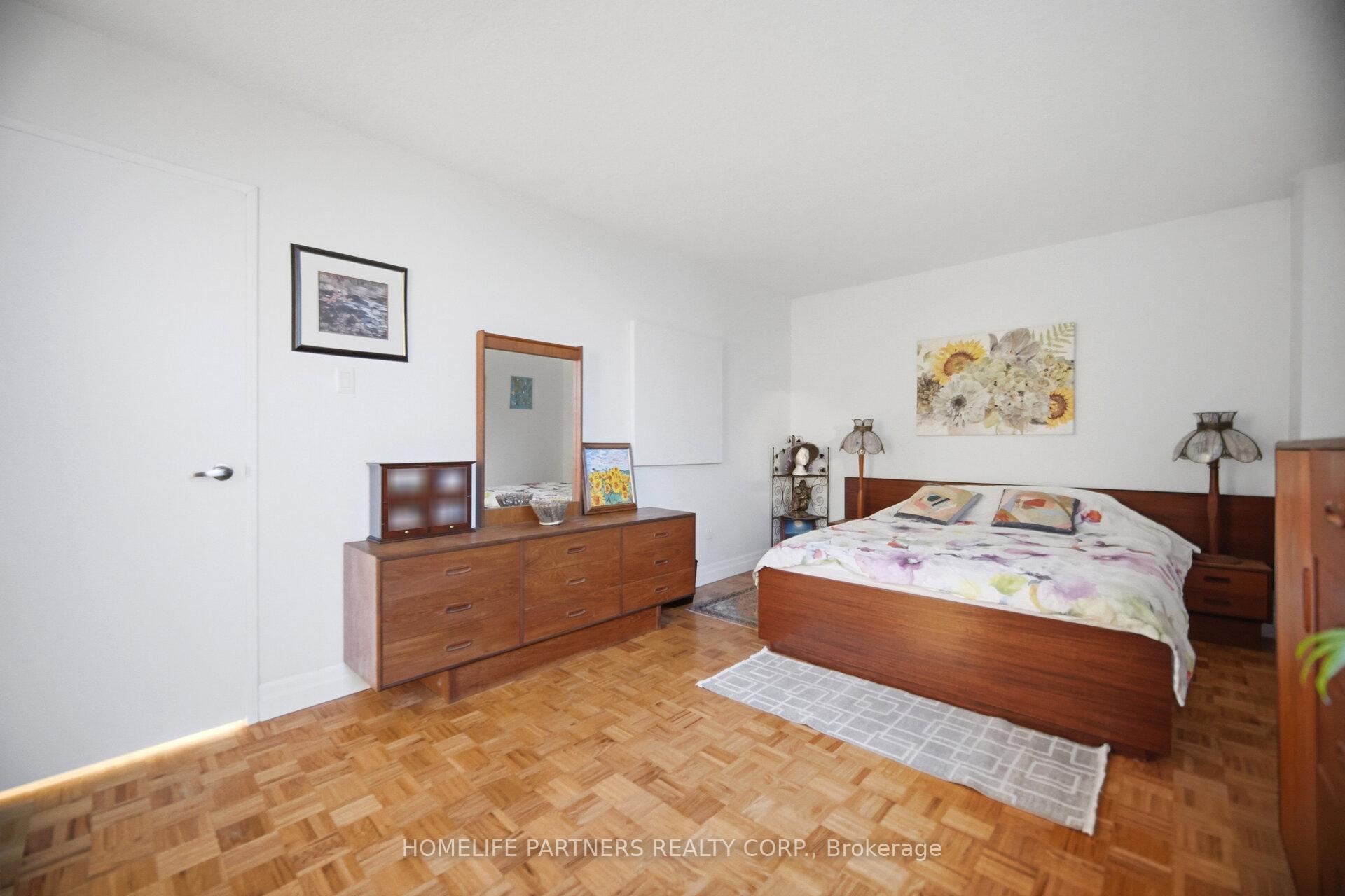 Photo 21 of Unit 903, 335 Mill Road, Etobicoke, Eringate-Centennial-West Deane — HOMEH