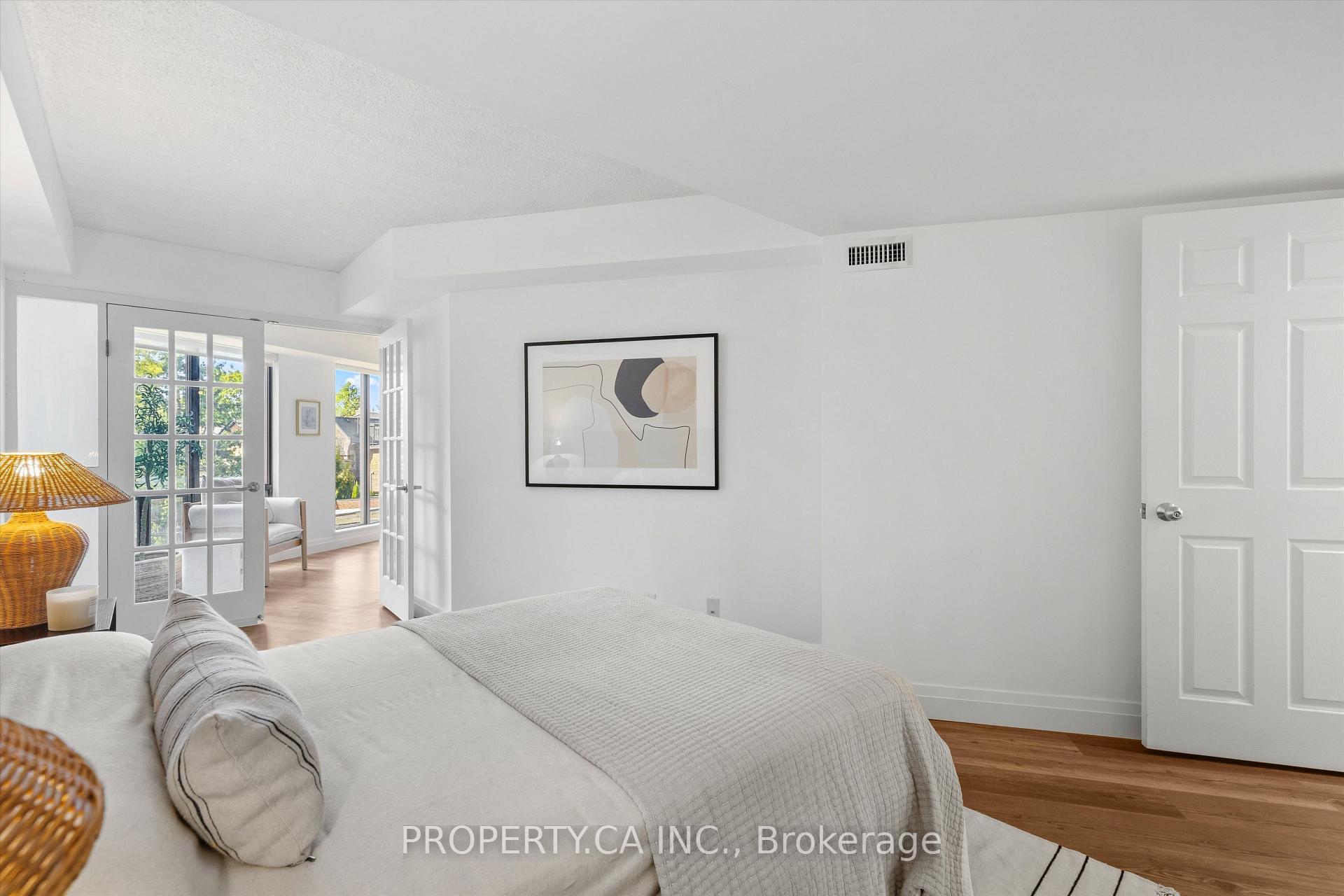 Photo 11 of Unit 306, 456 College Street, Toronto, Palmerston-Little Italy — HOMEH