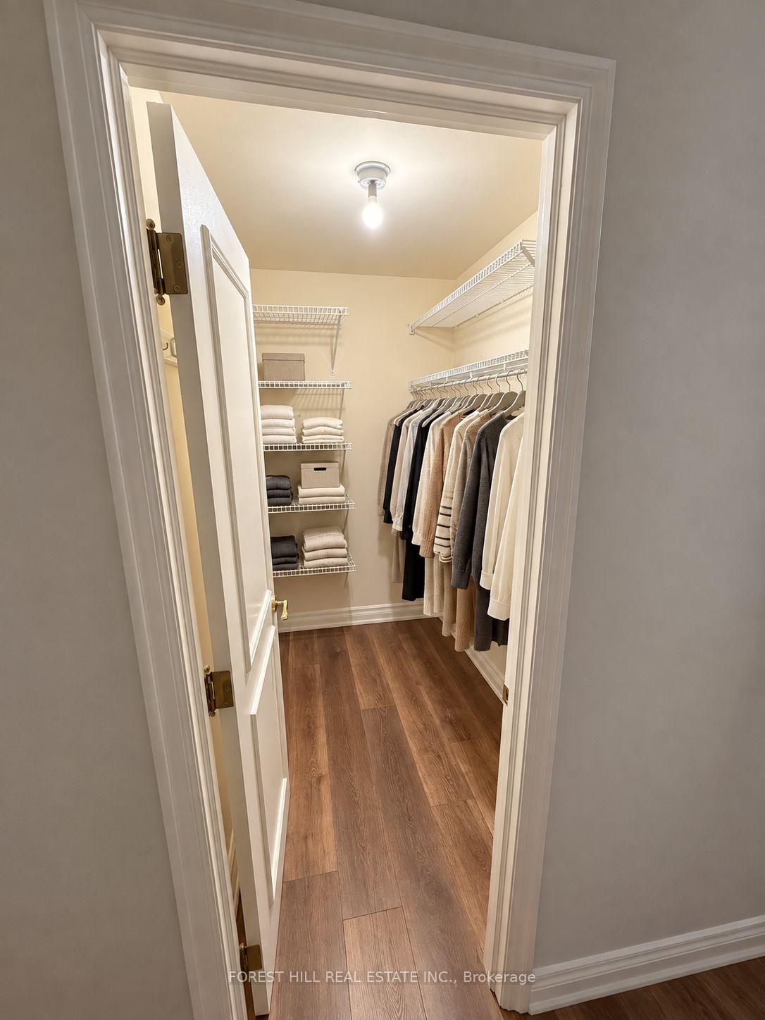 Photo 10 of Unit 802, 38 Avenue Road, Toronto, The Annex — HOMEH