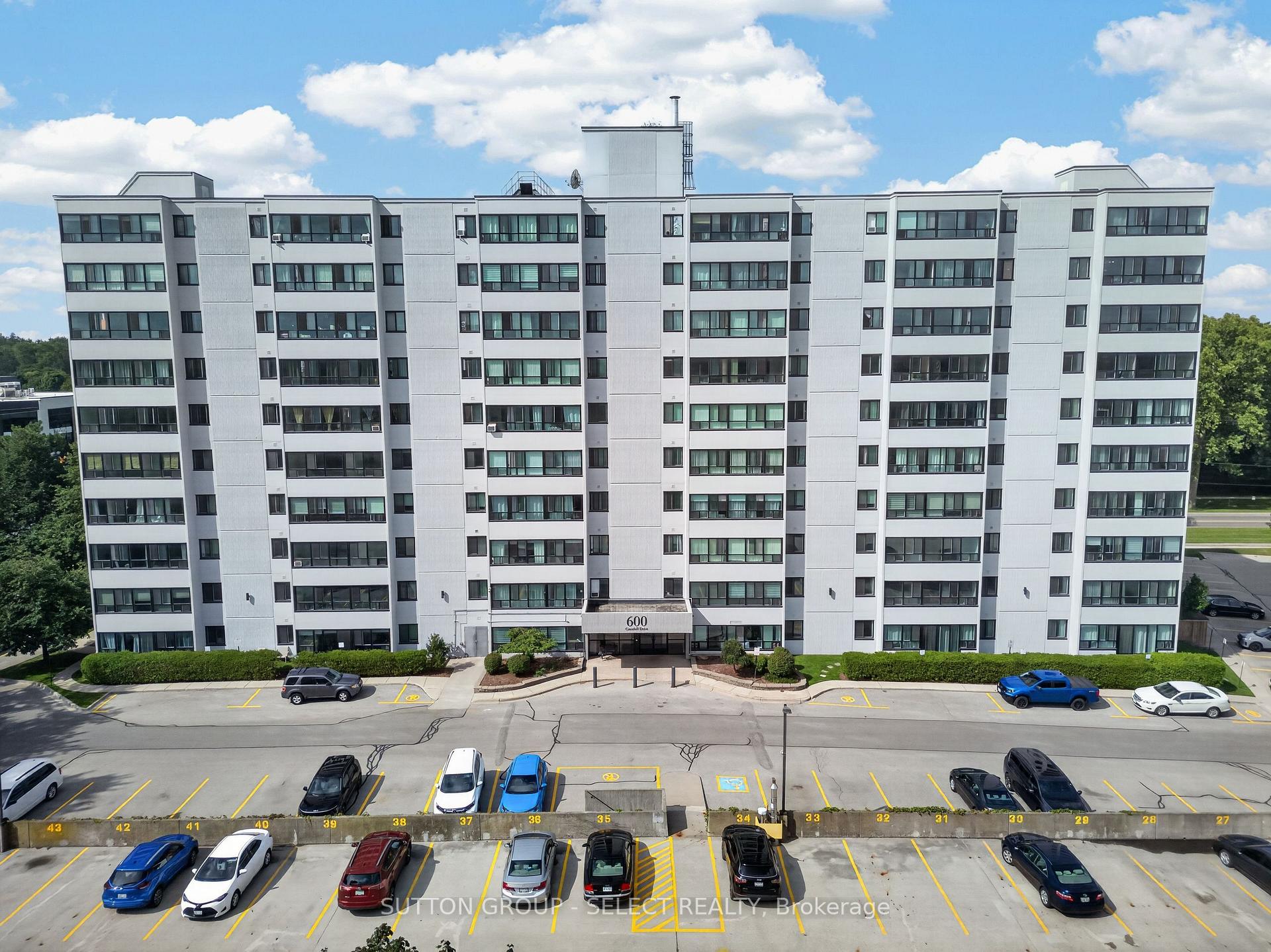 Photo 2 of Unit 612, 600 Grenfell Drive, London, North C — HOMEH