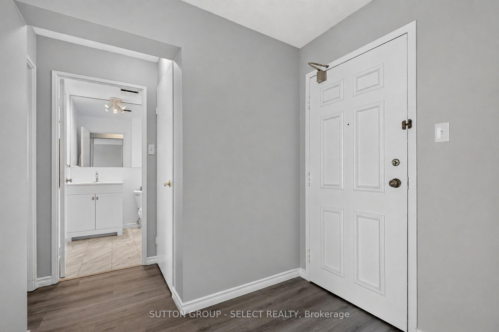 Photo 4 of Unit 612, 600 Grenfell Drive, London, North C — HOMEH