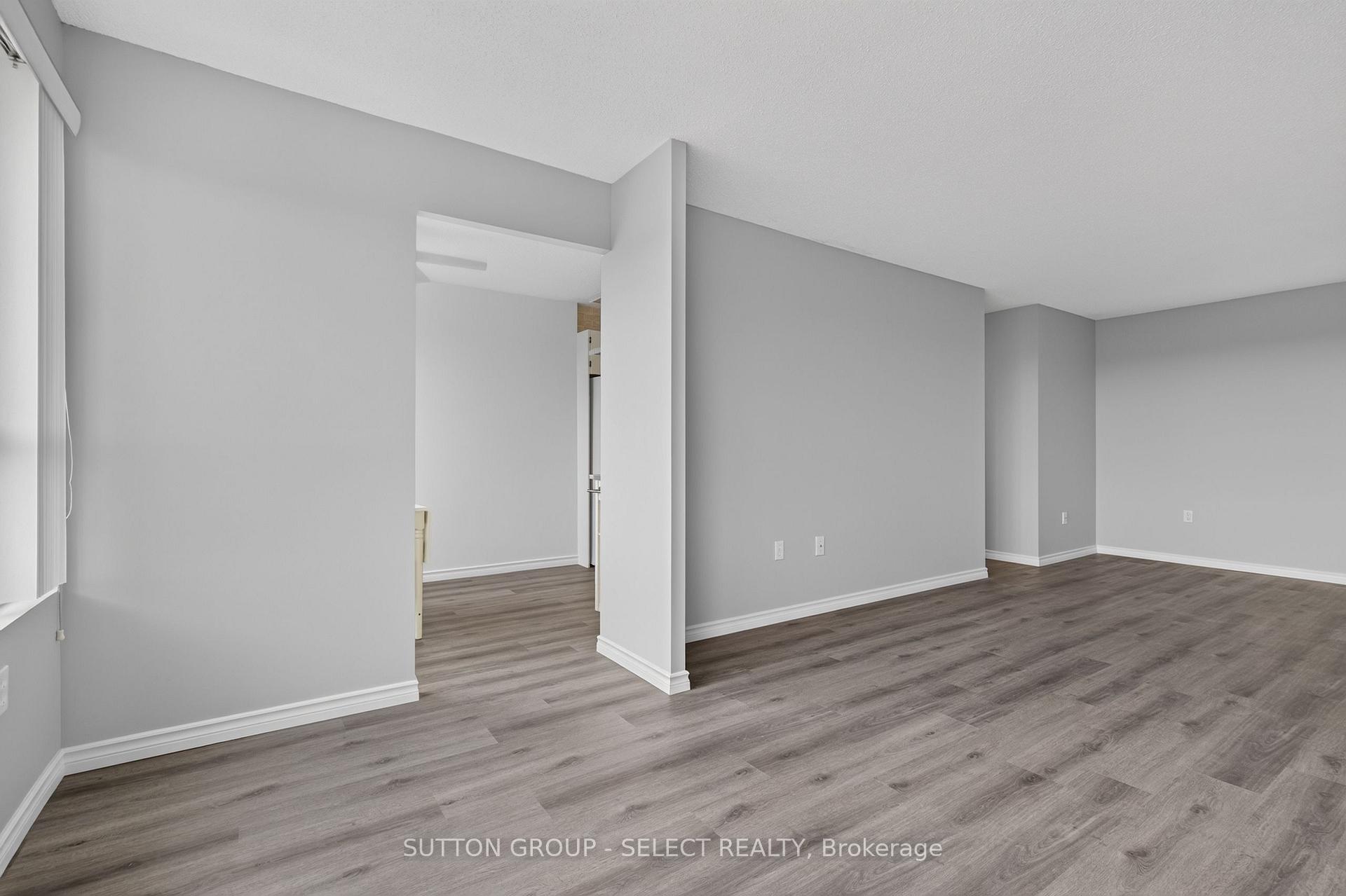 Photo 6 of Unit 612, 600 Grenfell Drive, London, North C — HOMEH