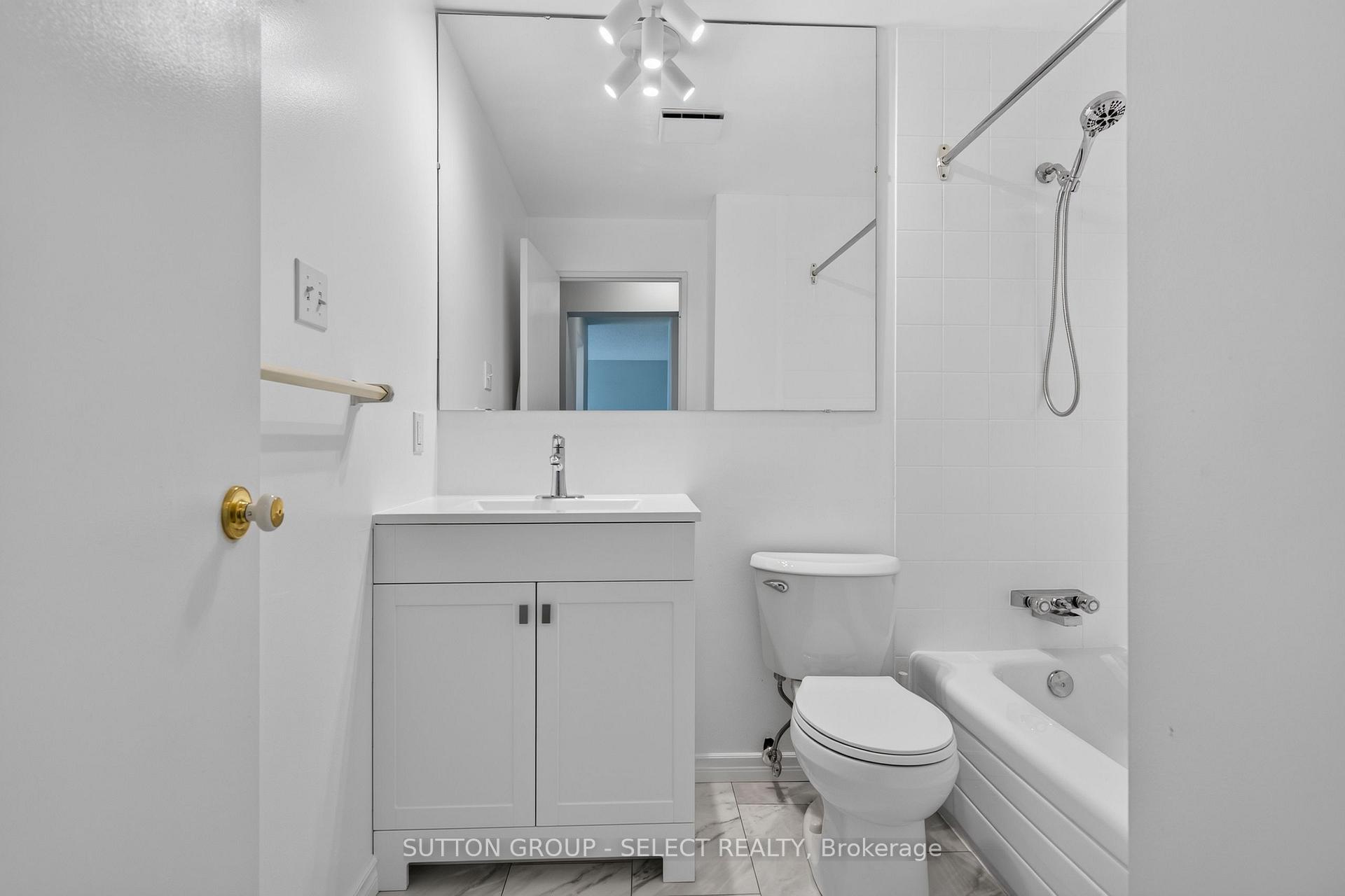 Photo 21 of Unit 612, 600 Grenfell Drive, London, North C — HOMEH