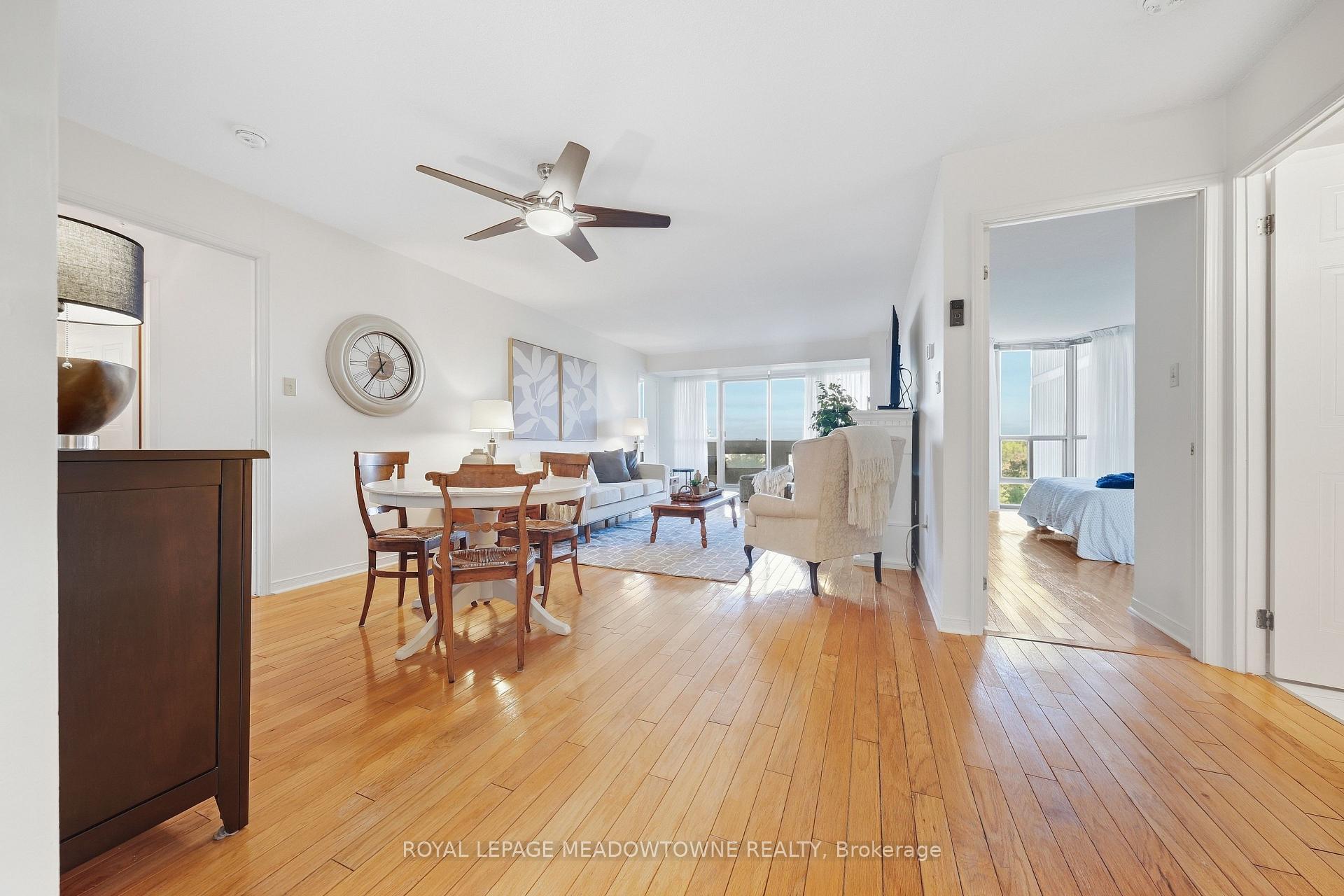 Photo 6 of Unit 702, 20 McFarlane Drive, Halton Hills, Georgetown — HOMEH