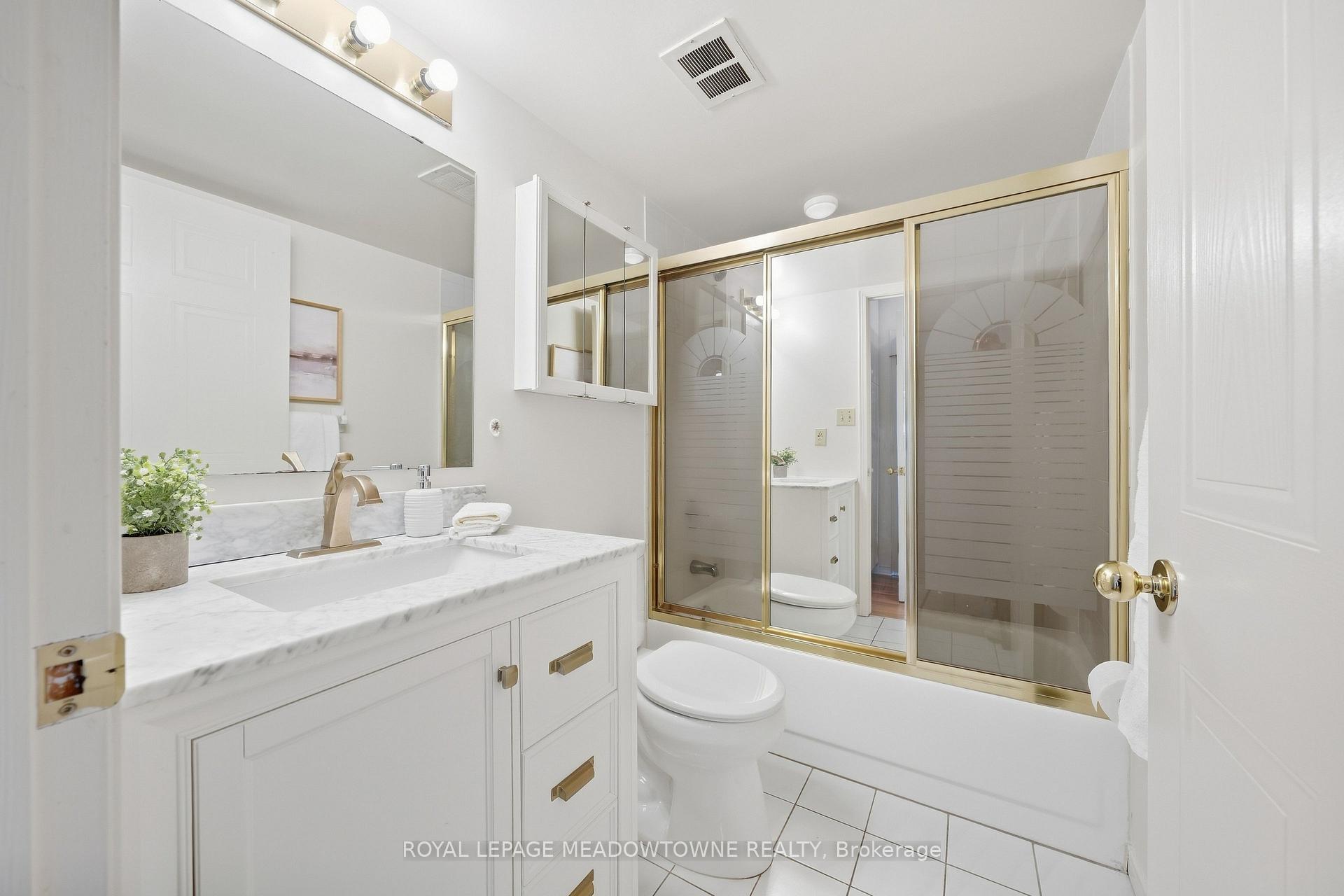 Photo 23 of Unit 702, 20 McFarlane Drive, Halton Hills, Georgetown — HOMEH
