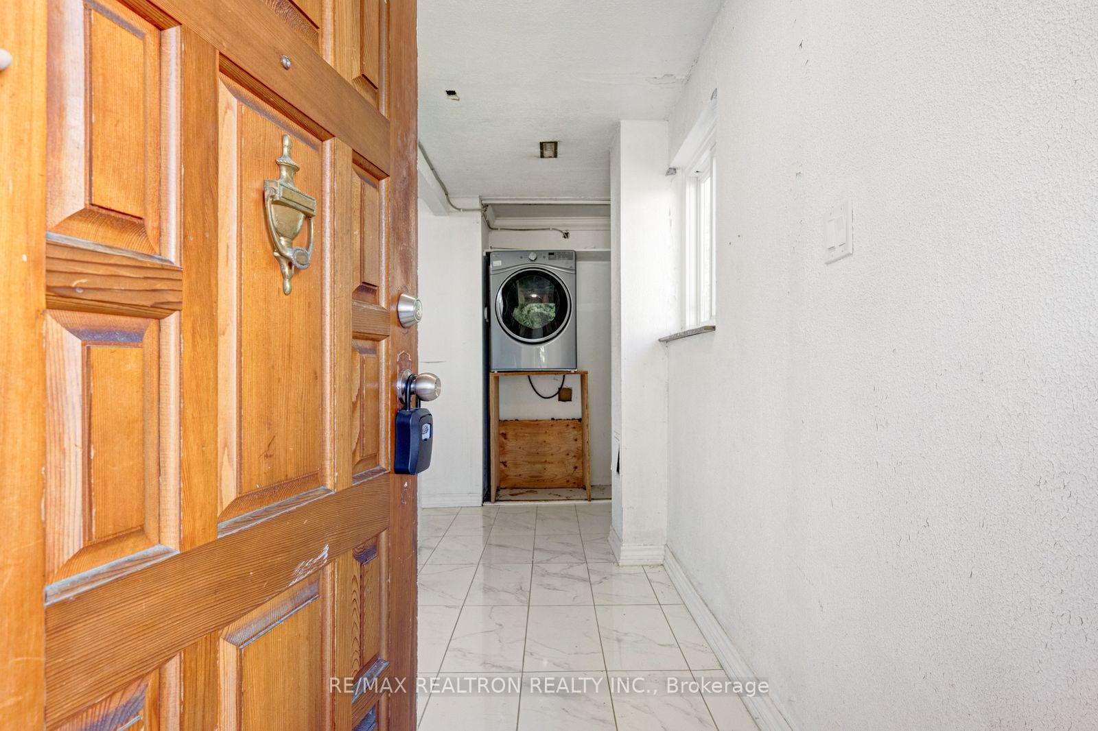 Photo 3 of 20 Gladeside Place, Brampton, Northgate — HOMEH