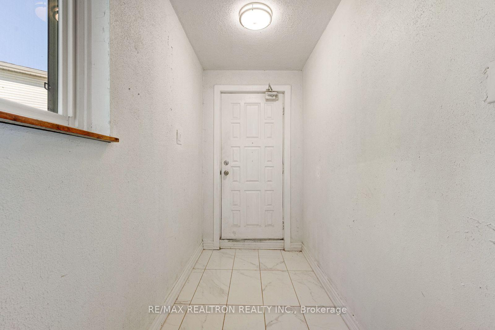 Photo 4 of 20 Gladeside Place, Brampton, Northgate — HOMEH