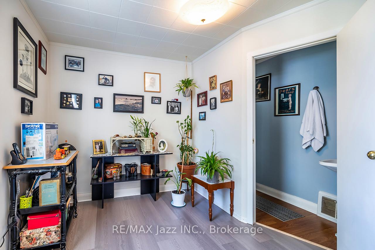 Photo 6 of 162 College Avenue, Oshawa, Vanier — HOMEH