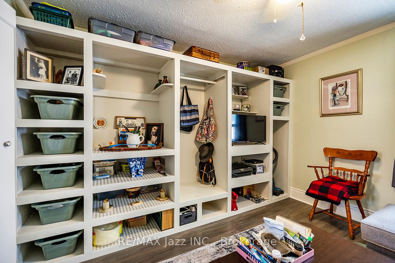 Photo 13 of 162 College Avenue, Oshawa, Vanier — HOMEH