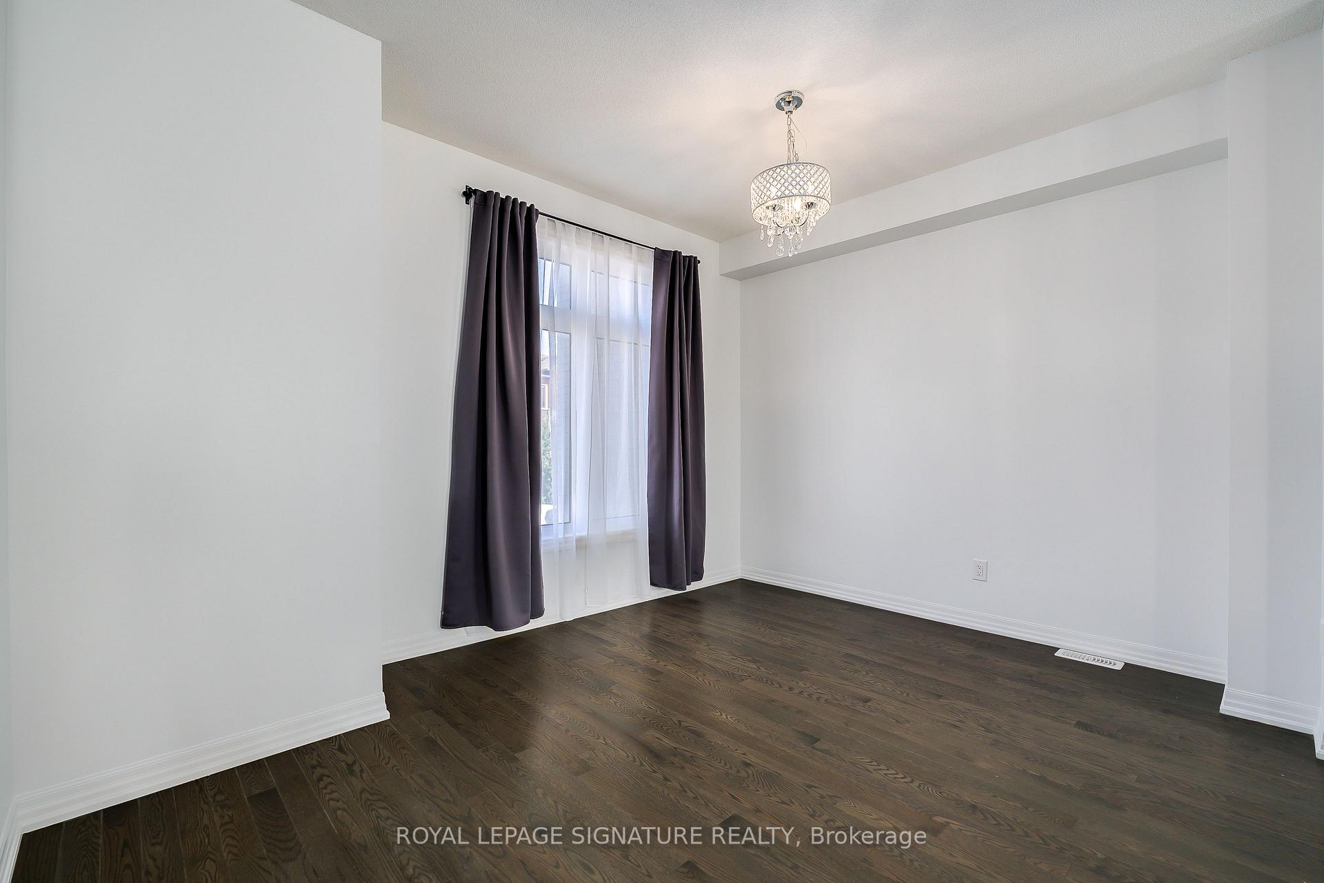 Photo 8 of 164 Tango Crescent, Newmarket, Woodland Hill — HOMEH