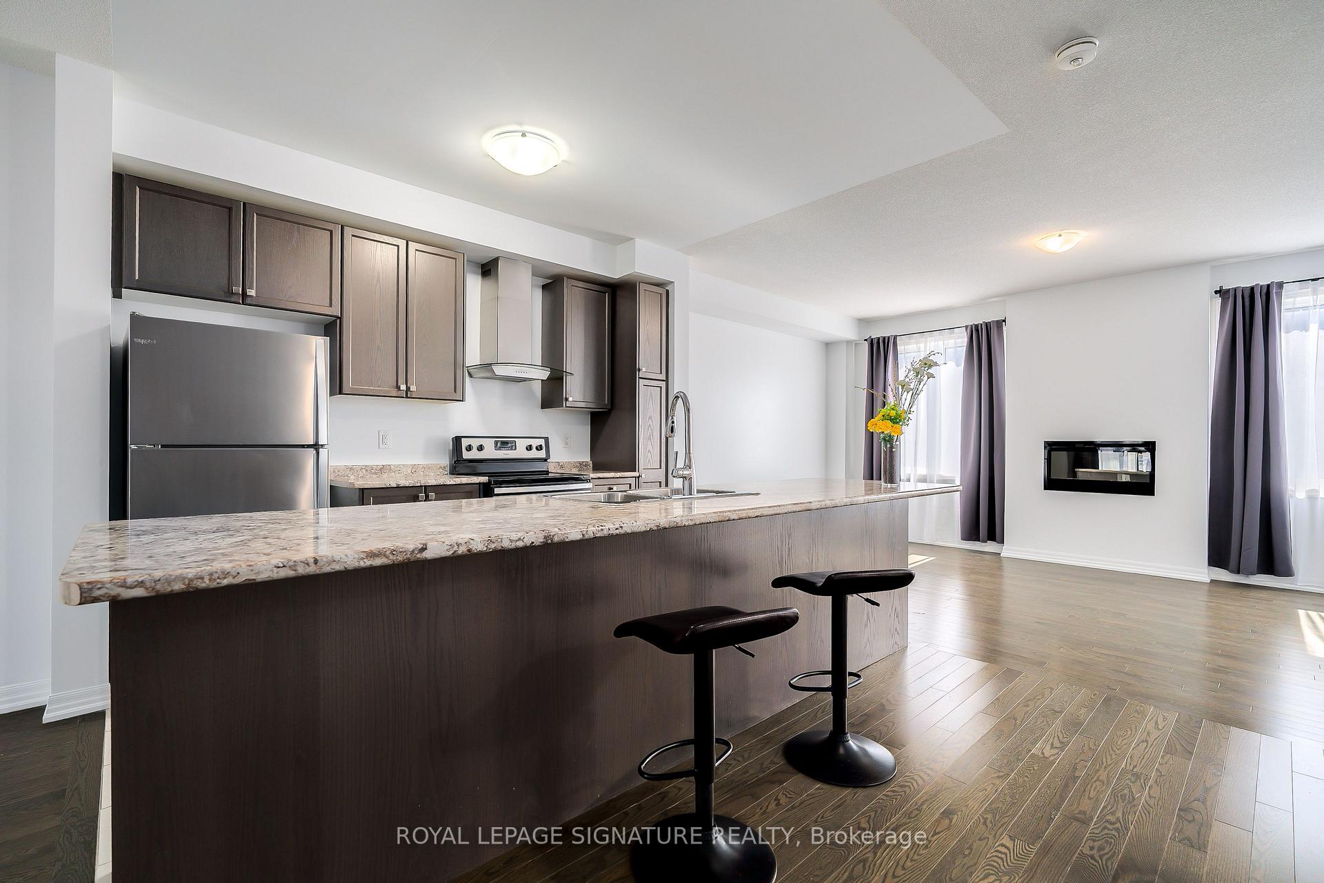 Photo 11 of 164 Tango Crescent, Newmarket, Woodland Hill — HOMEH