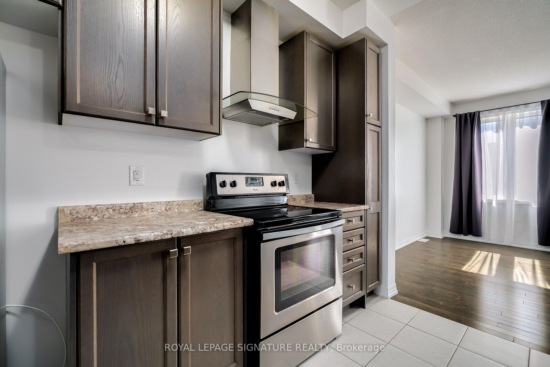 Photo 12 of 164 Tango Crescent, Newmarket, Woodland Hill — HOMEH
