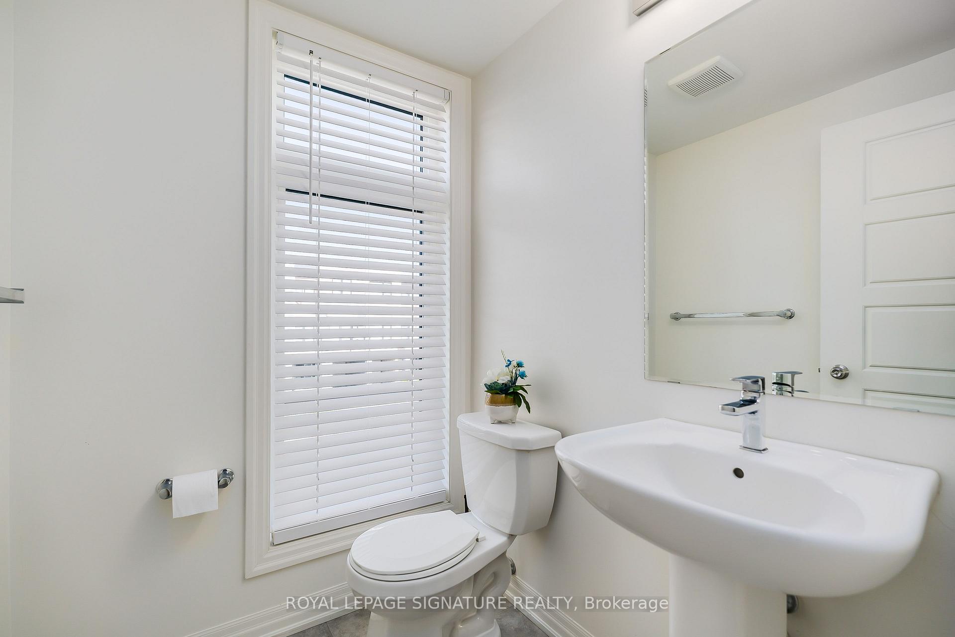 Photo 18 of 164 Tango Crescent, Newmarket, Woodland Hill — HOMEH