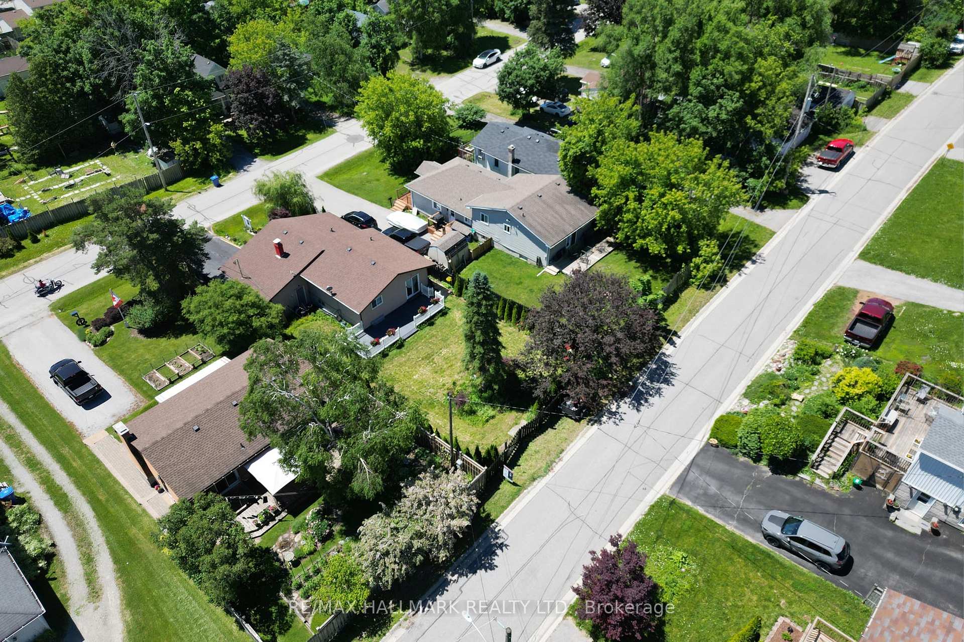 Photo 34 of 268 Pasadena Drive, Georgina, Keswick South — HOMEH