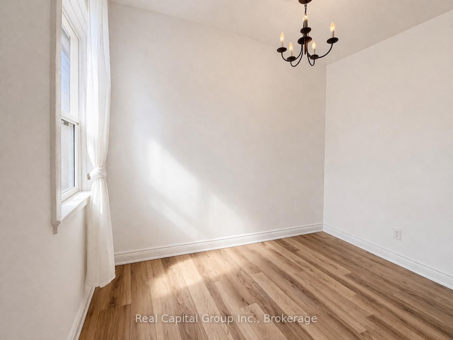 Photo 4 of Unit 2, 224 Oakwood Avenue, Toronto, Oakwood Village — HOMEH