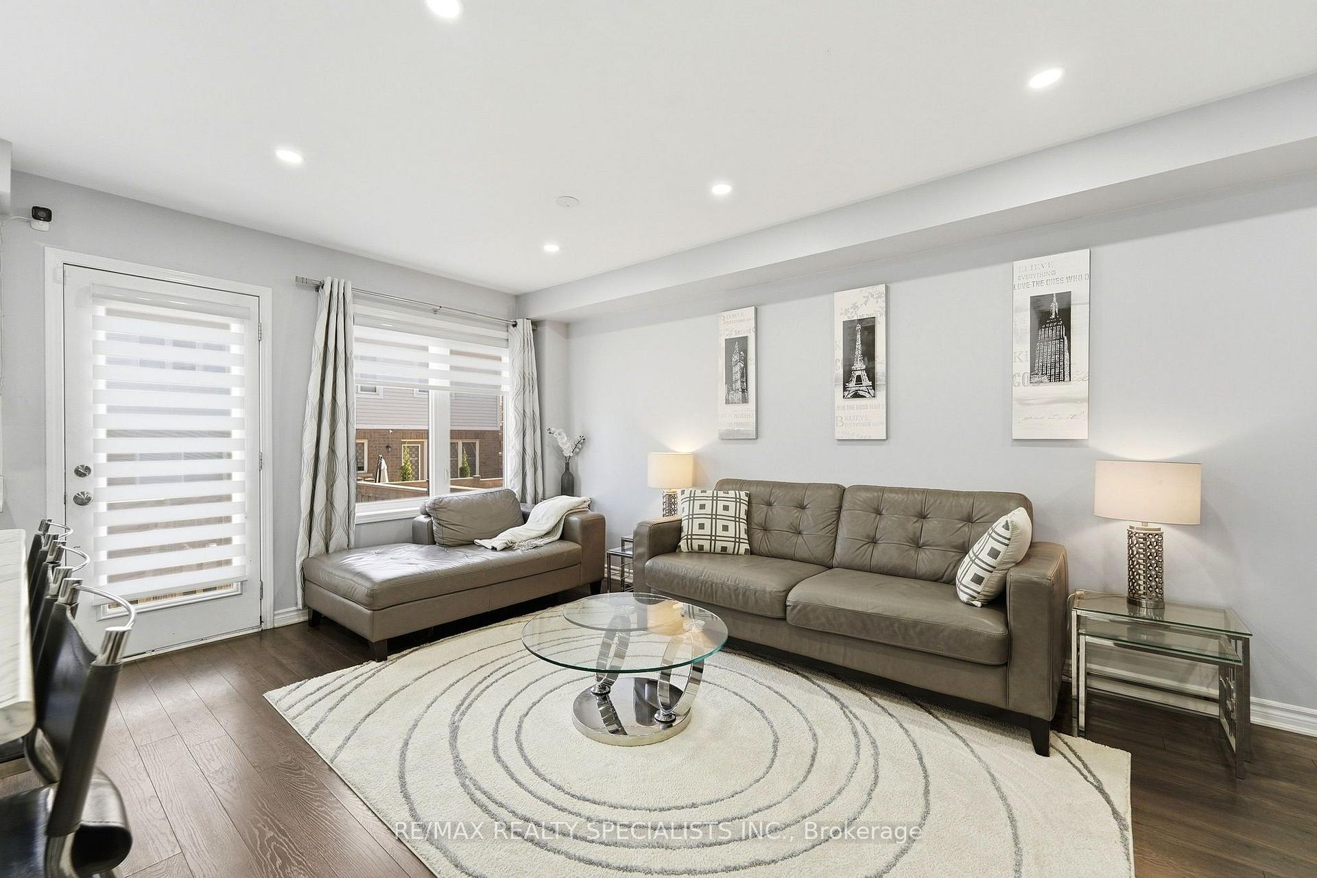 Photo 8 of 7 Leblanc Crescent, Brampton, Northwest Brampton — HOMEH