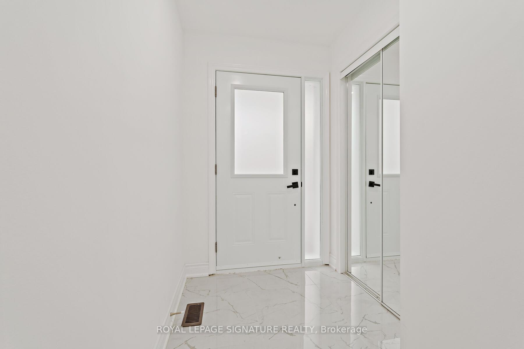 Photo 4 of 1130 Westview Terrace, Oakville, West Oak Trails — HOMEH