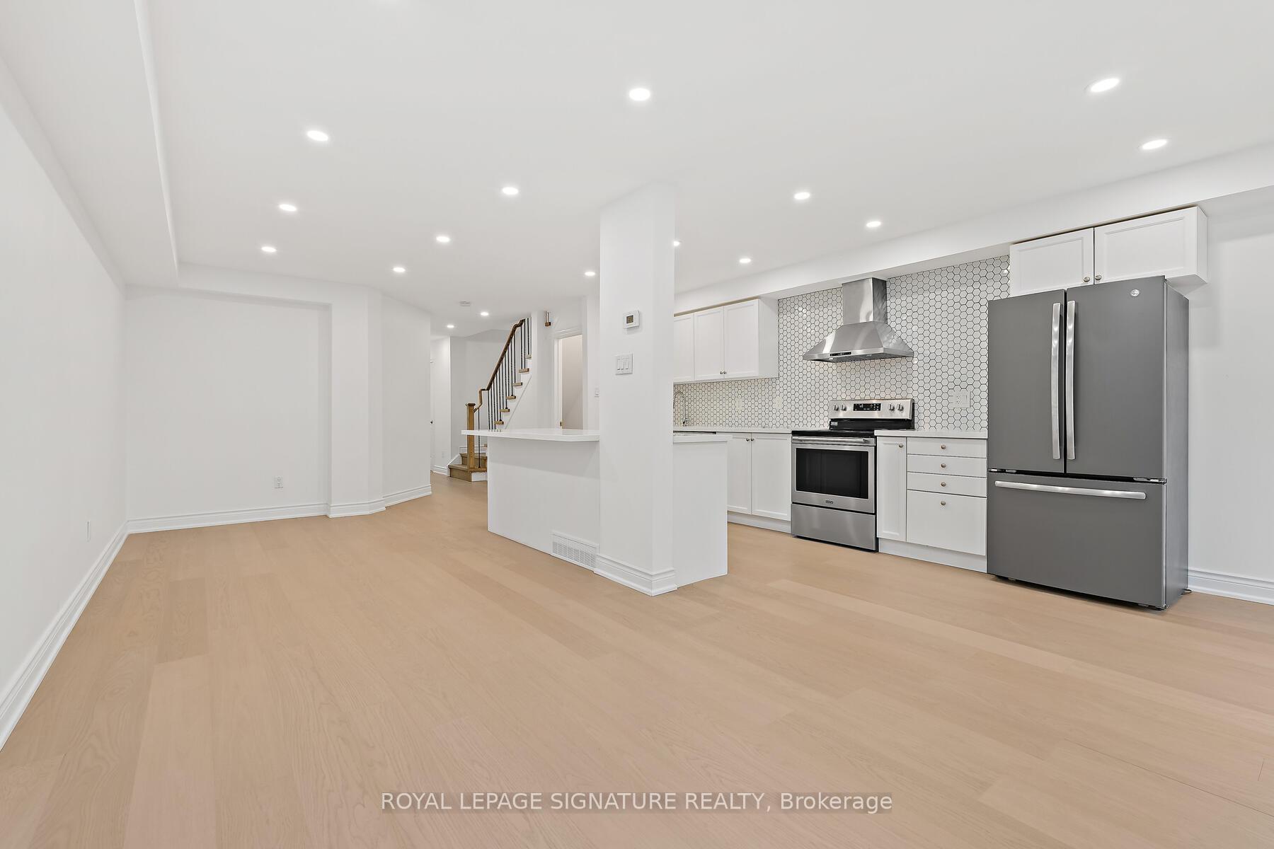 Photo 11 of 1130 Westview Terrace, Oakville, West Oak Trails — HOMEH