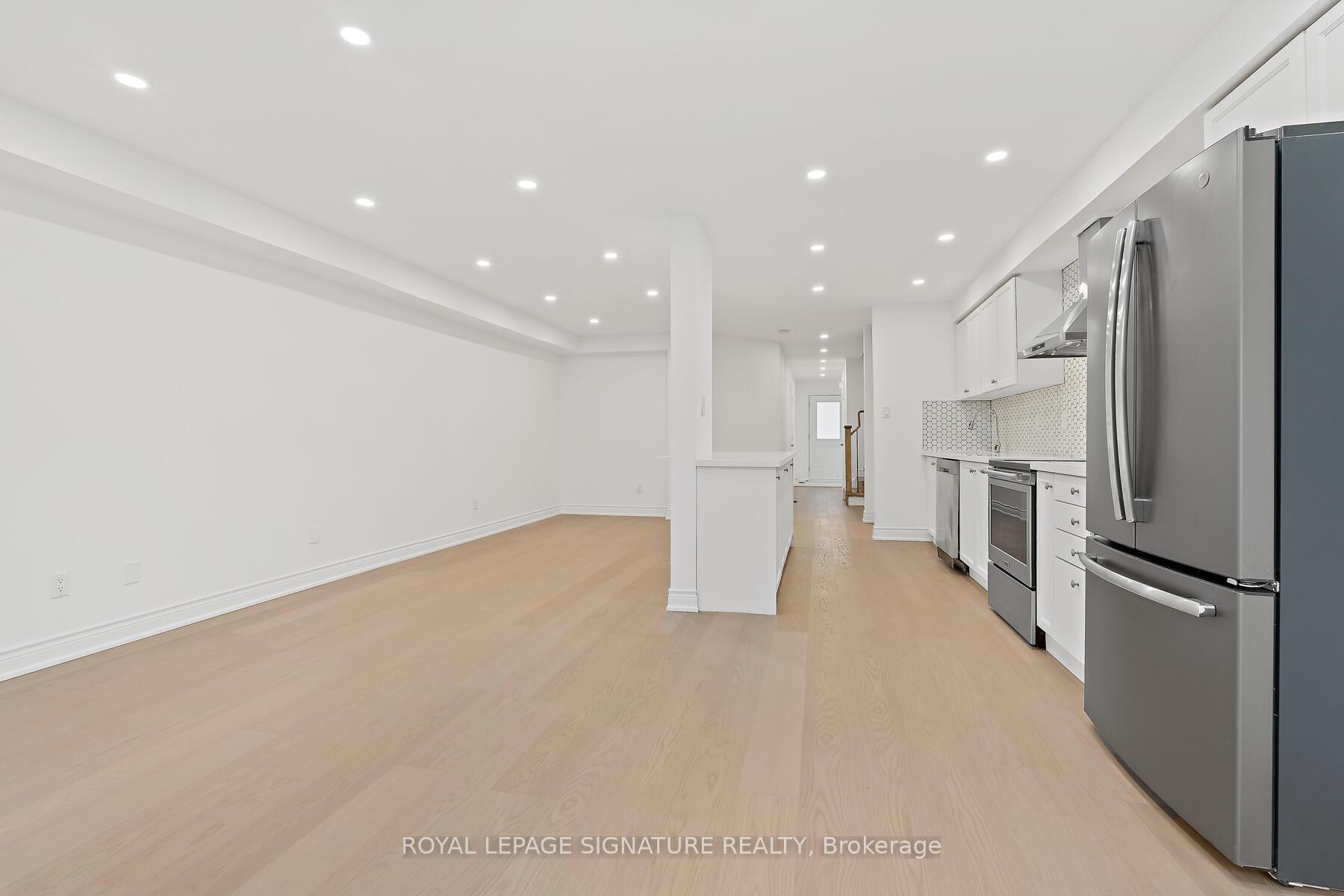 Photo 14 of 1130 Westview Terrace, Oakville, West Oak Trails — HOMEH
