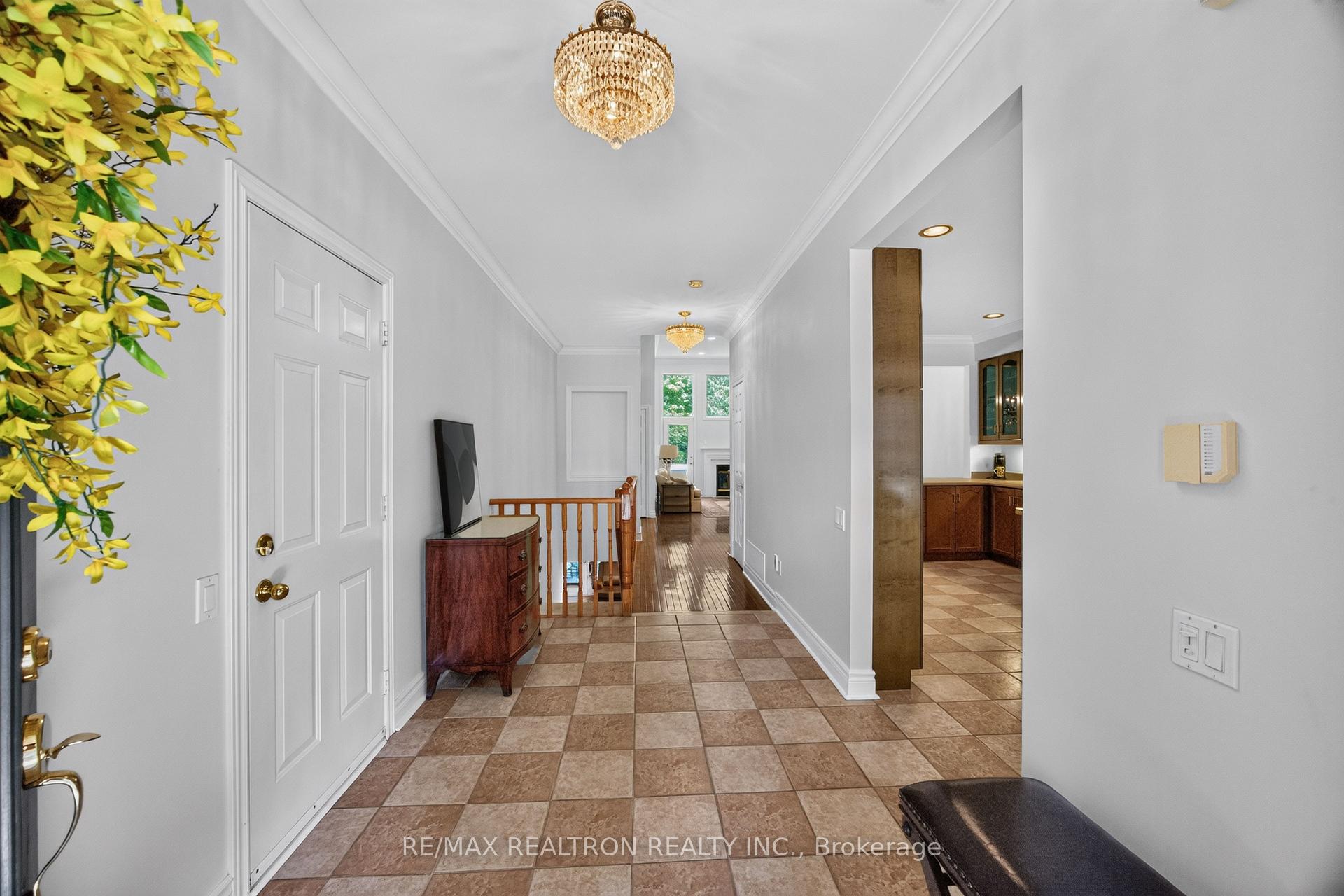 Photo 7 of 402 Morley Cook Crescent, Newmarket, Stonehaven-Wyndham — HOMEH